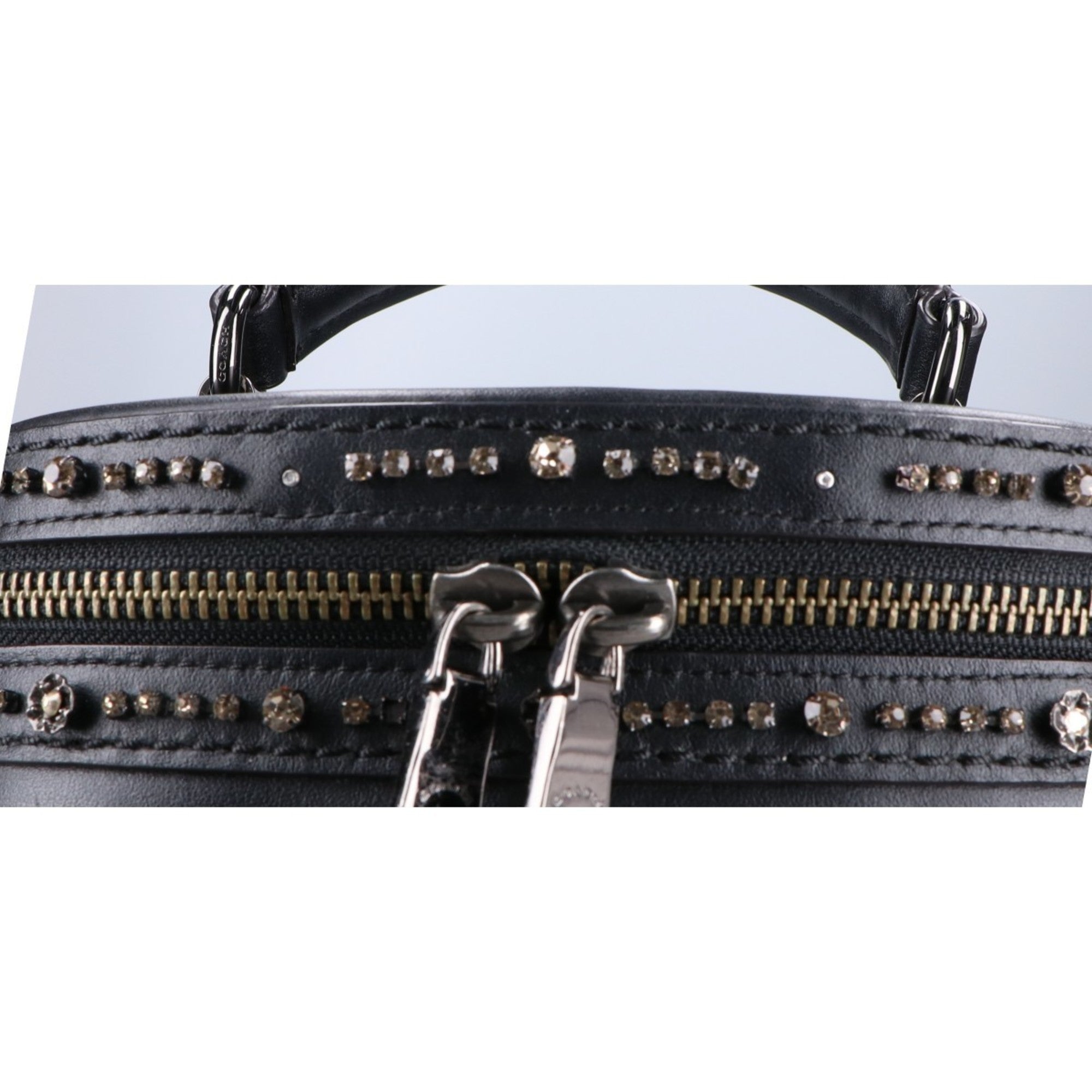 Coach Black Leather Handbag (Pre-Owned)