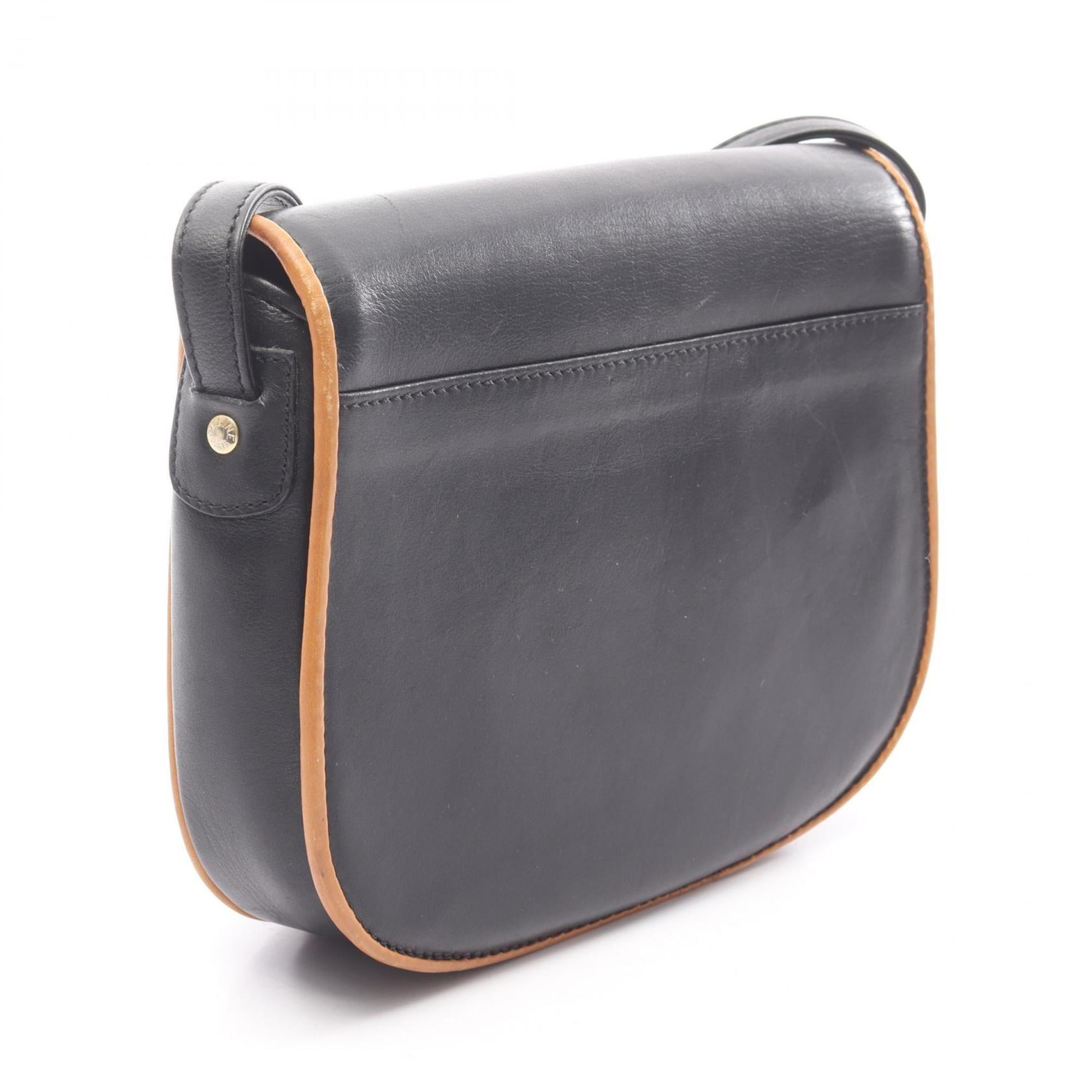 Celine Black Leather Shoulder Bag (Pre-Owned)