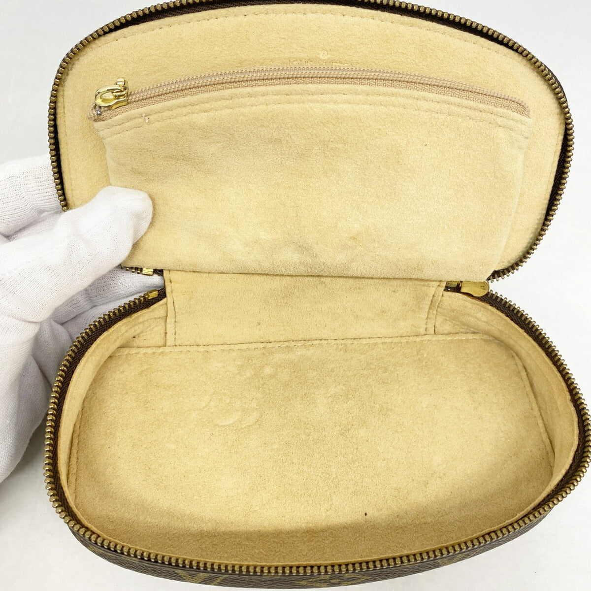 Louis Vuitton Brown (Pre-Owned)