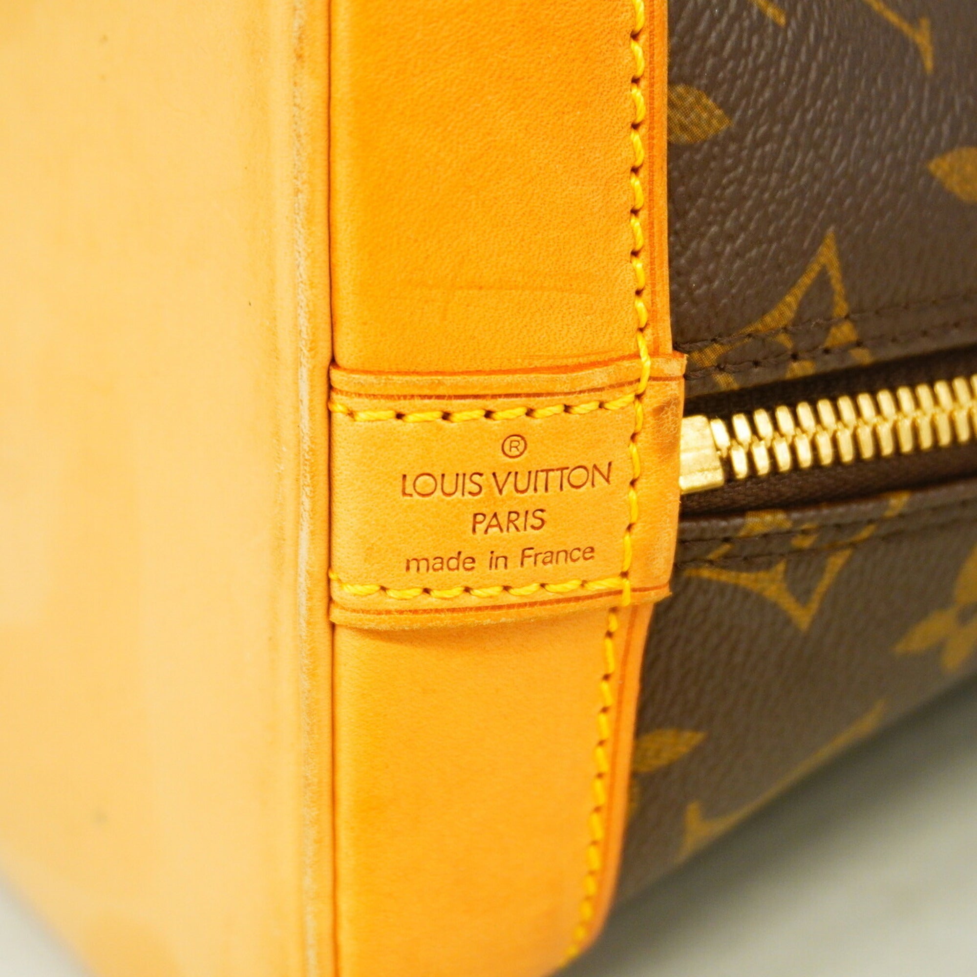 Louis Vuitton Brown Handbag (Pre-Owned)
