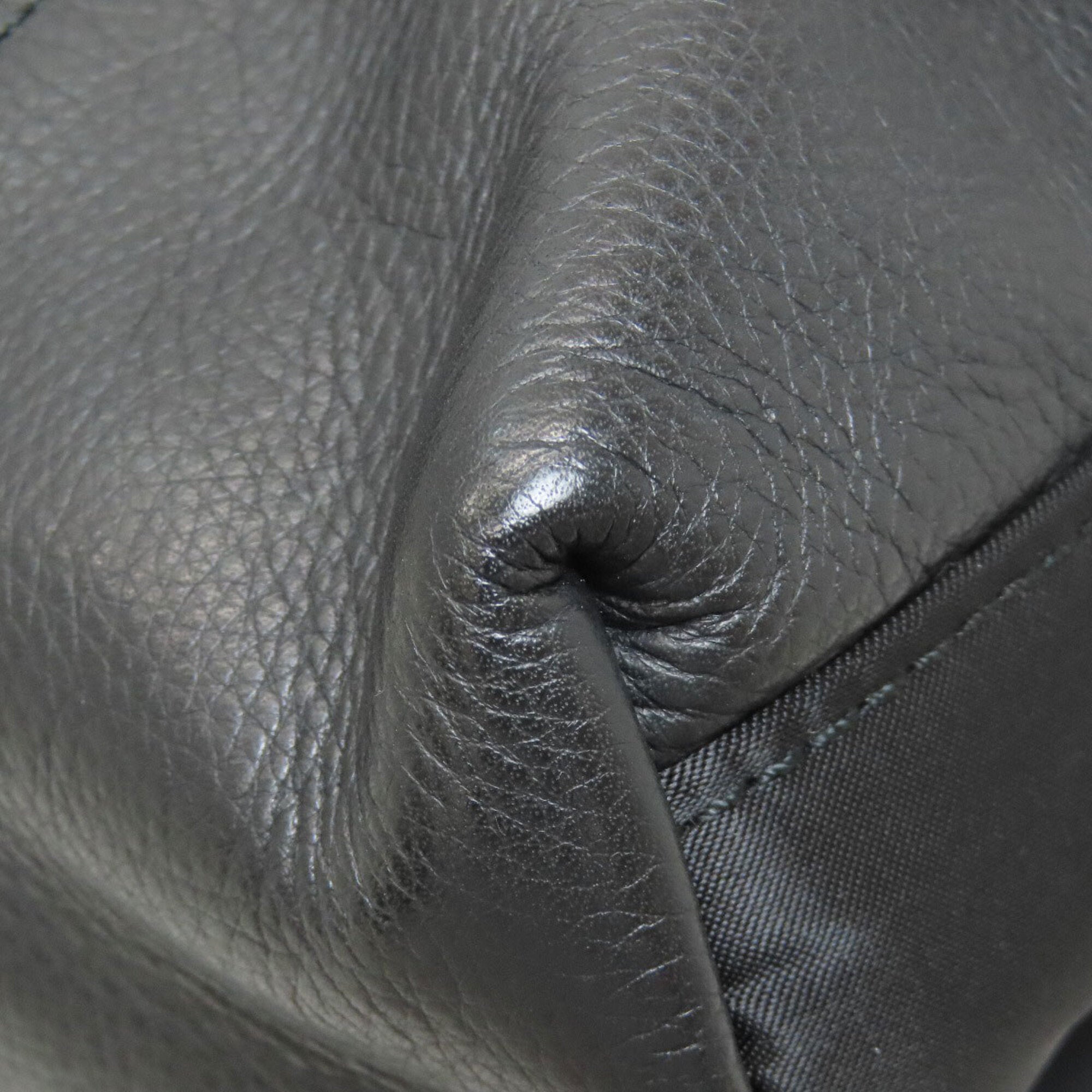 Burberry Black Nylon Shoulder Bag (Pre-Owned)
