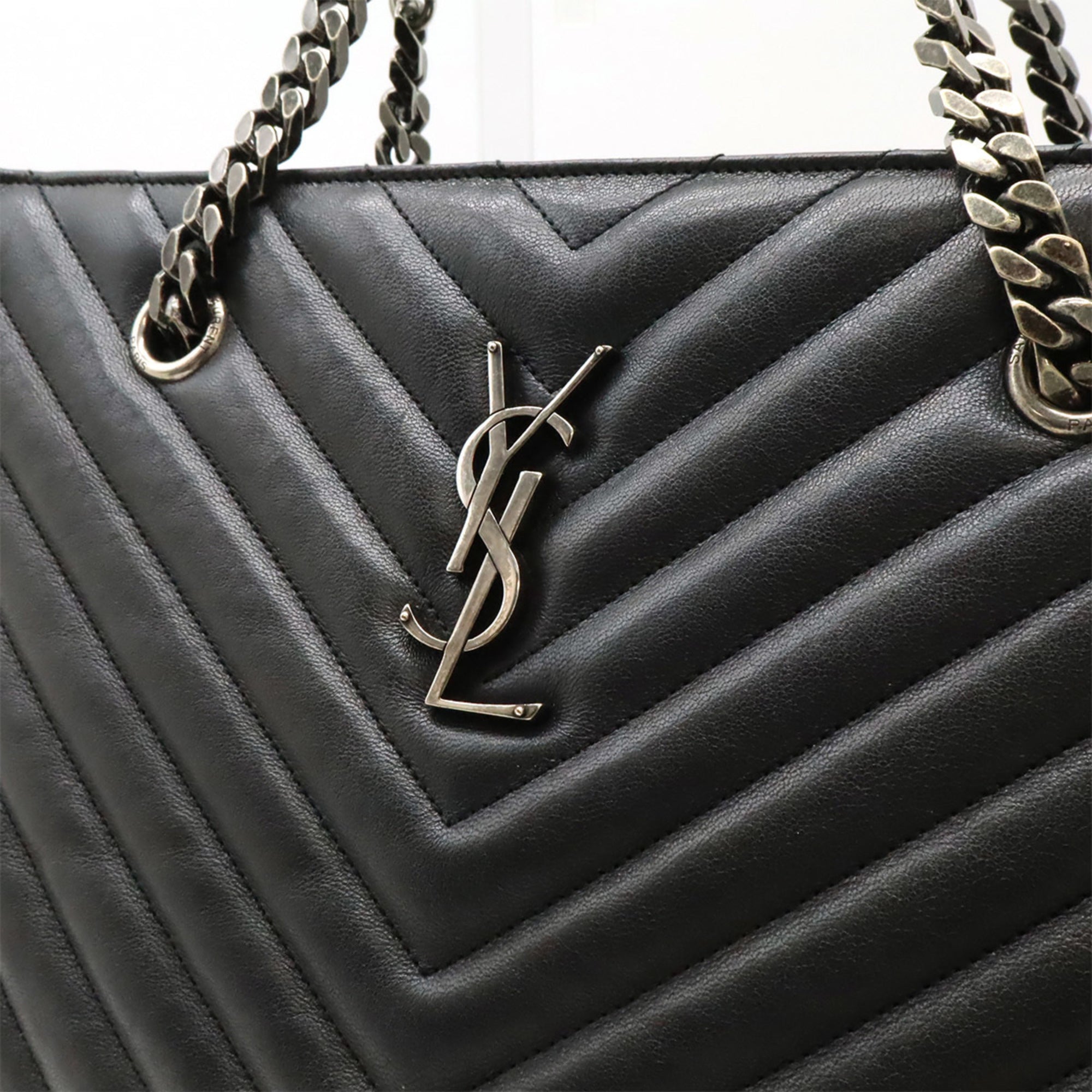 Yves Saint Laurent Black Leather Shoulder Bag Tote Bag (Pre-Owned)