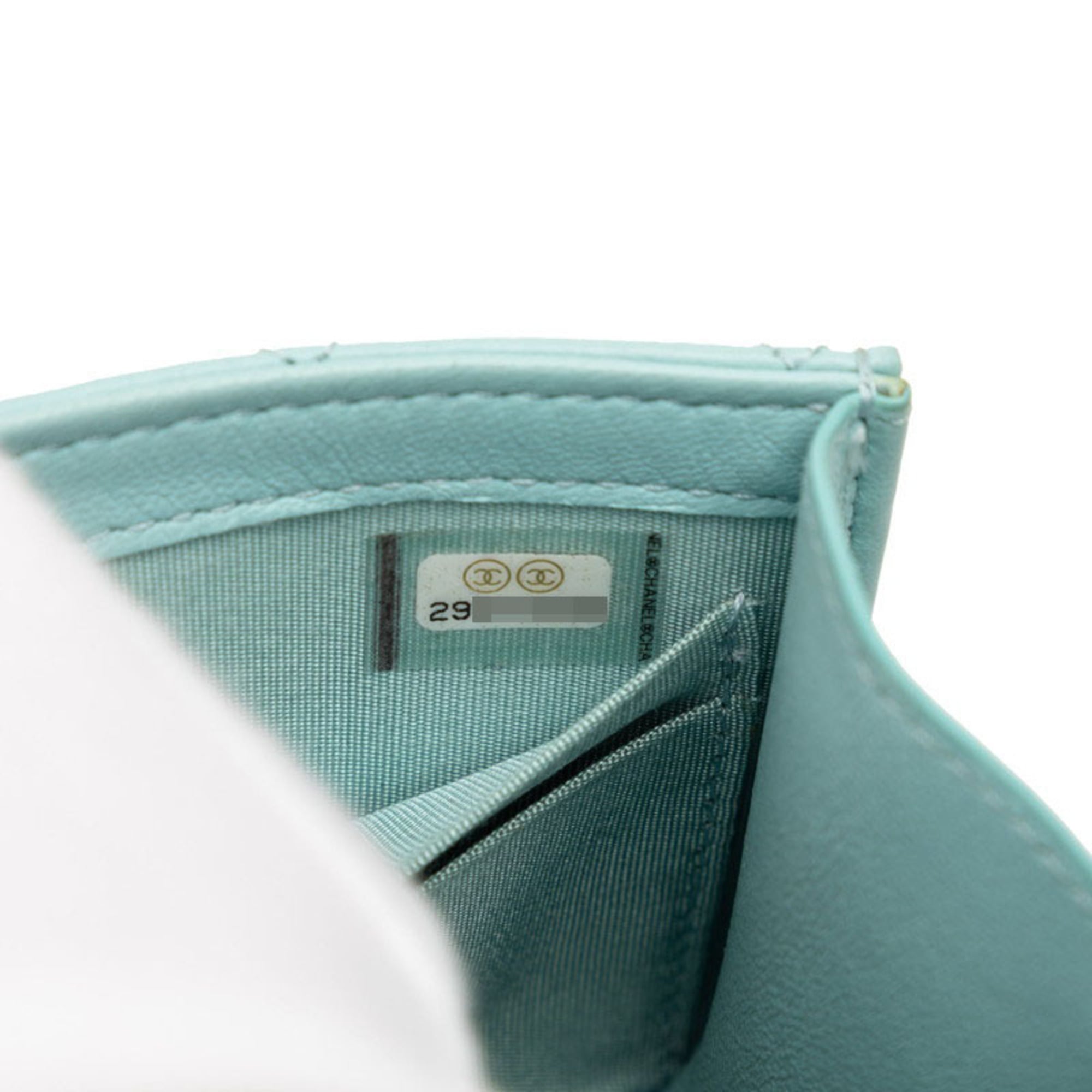 Chanel Light Blue Leather Shoulder Bag (Pre-Owned)