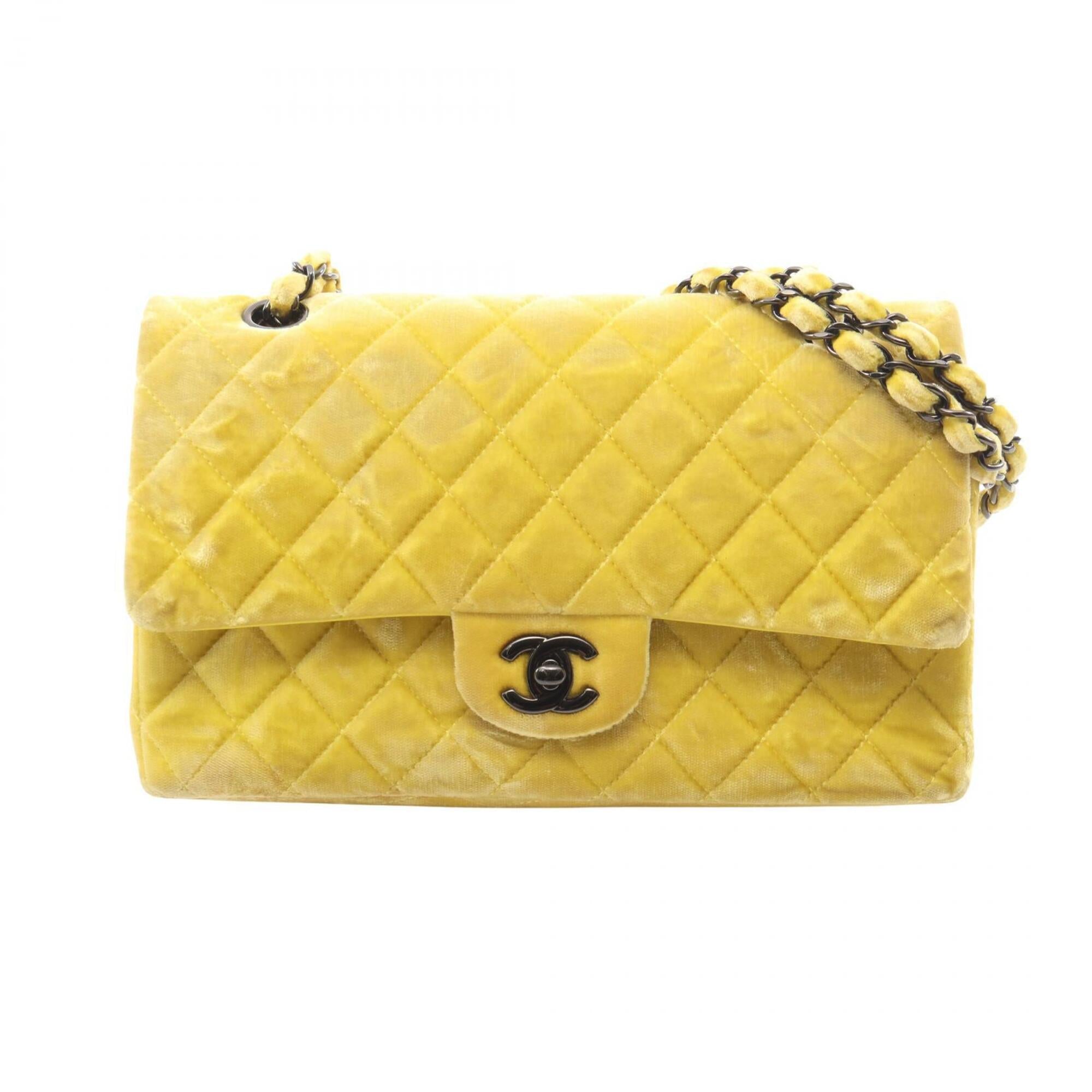 Chanel Yellow Fabric Handbag Shoulder Bag (Pre-Owned)