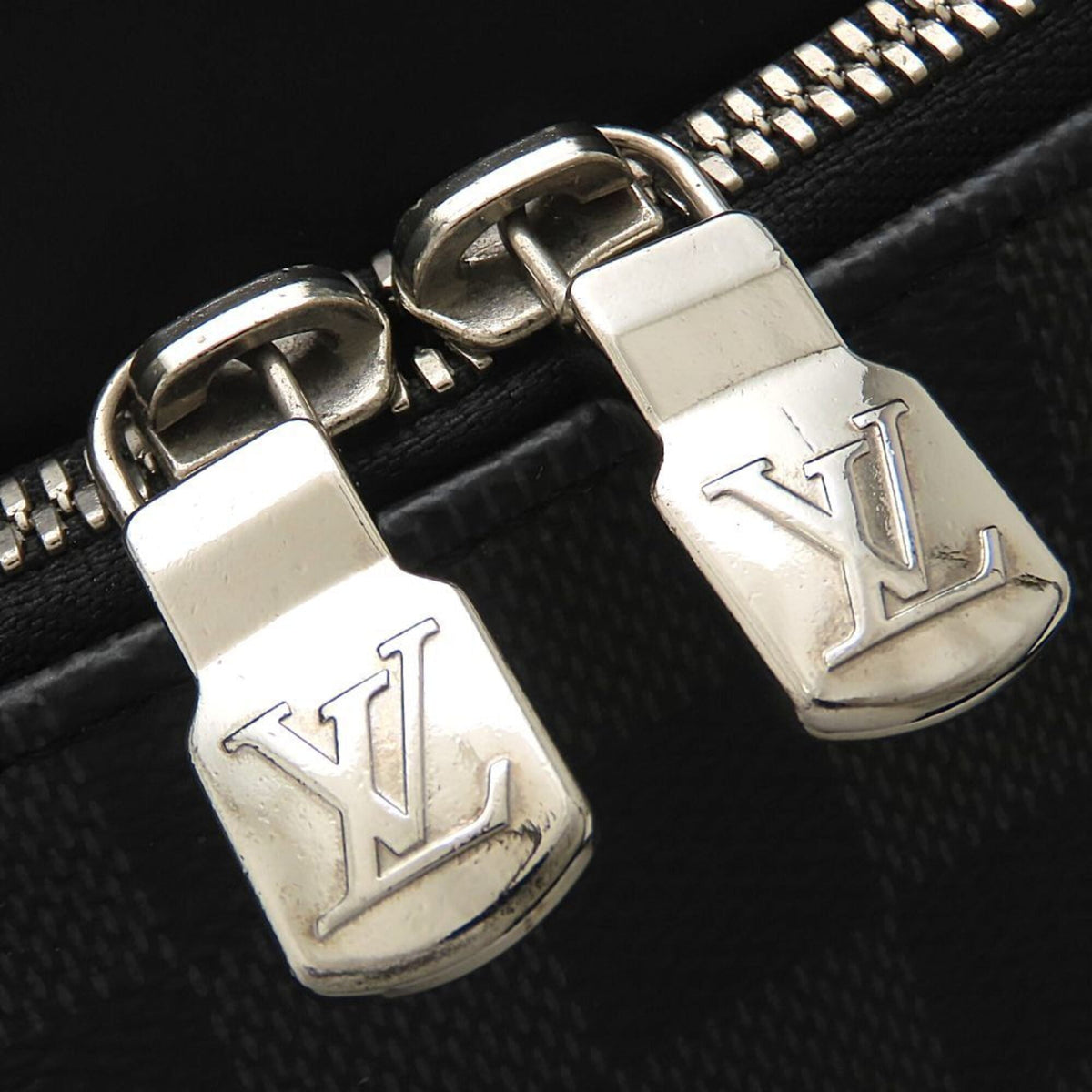 Louis Vuitton Black Damier Canvas Damier Graphite Gray Damier Graphite Shoulder Bag (Pre-Owned)