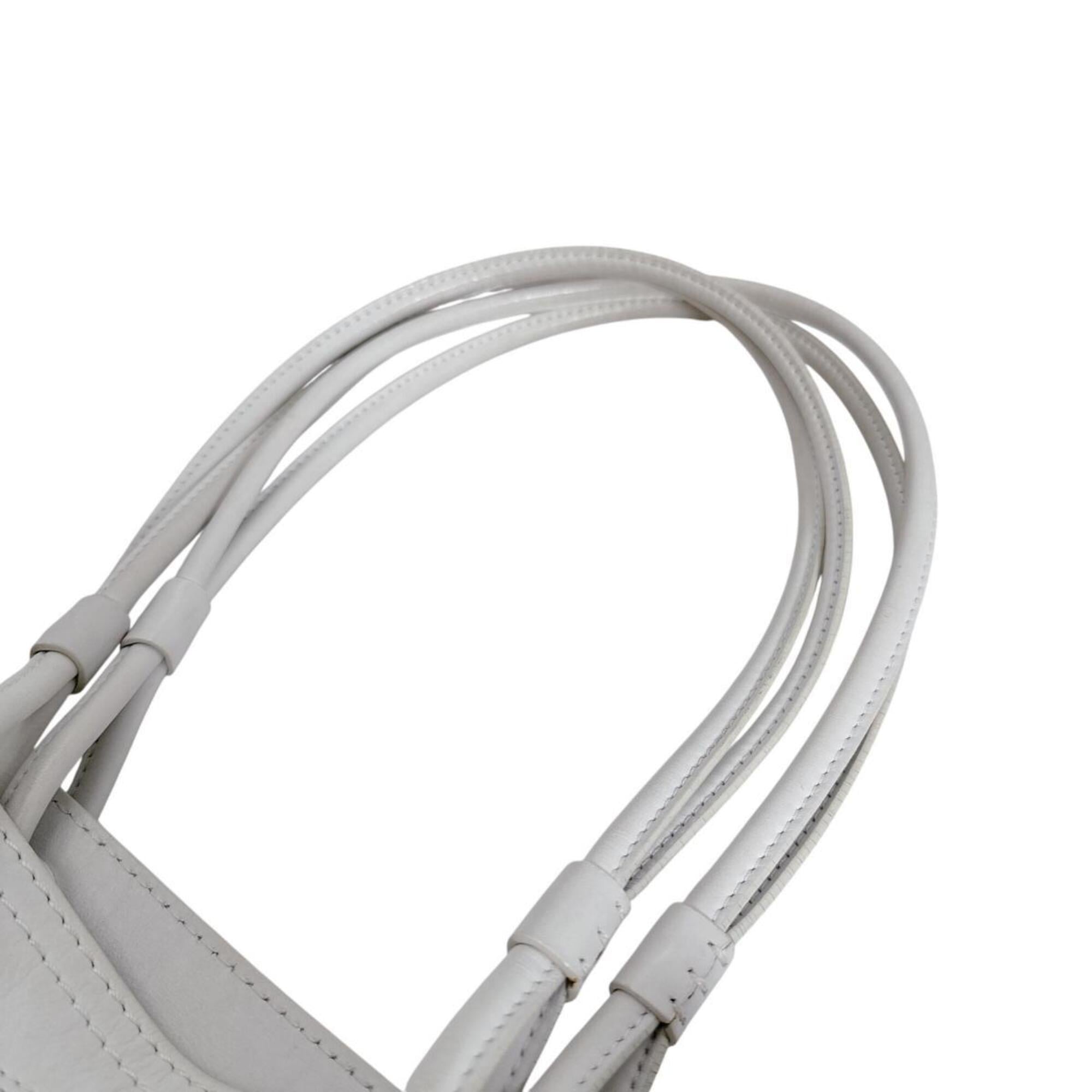 Loewe White Leather Shoulder Bag Tote Bag (Pre-Owned)
