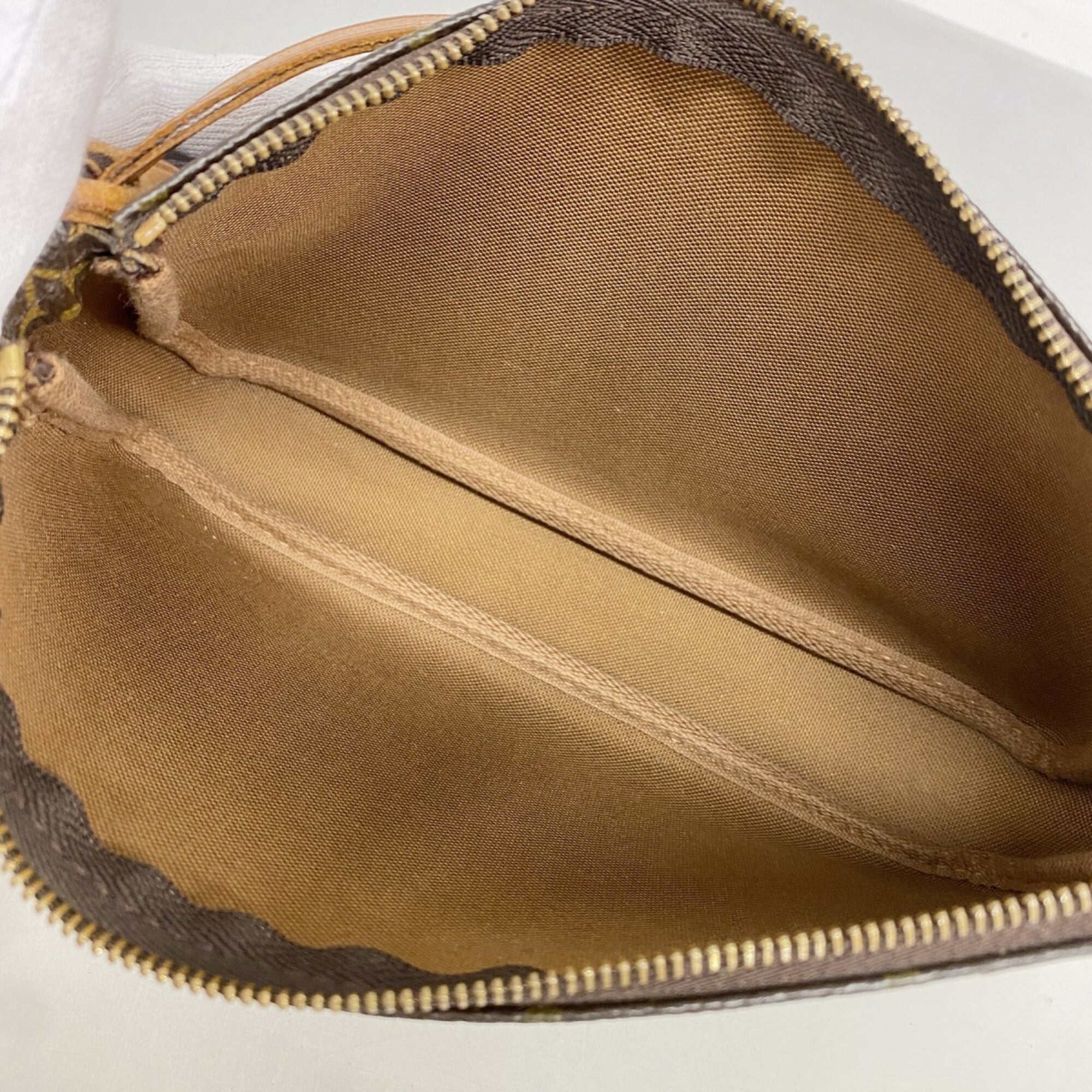 Louis Vuitton Brown Pouch (Pre-Owned)