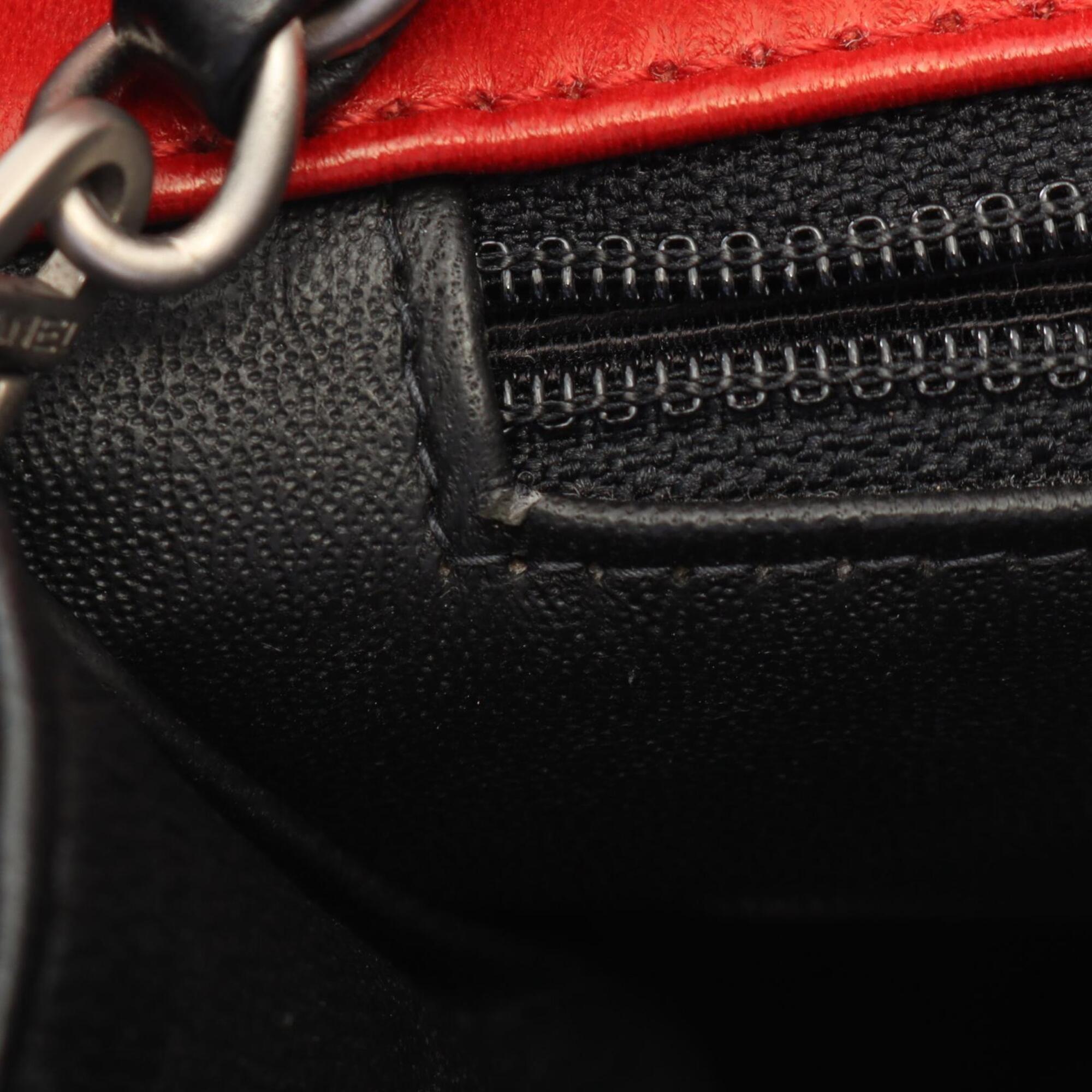 Chanel Black Red Color Leather Handbag Shoulder Bag (Pre-Owned)