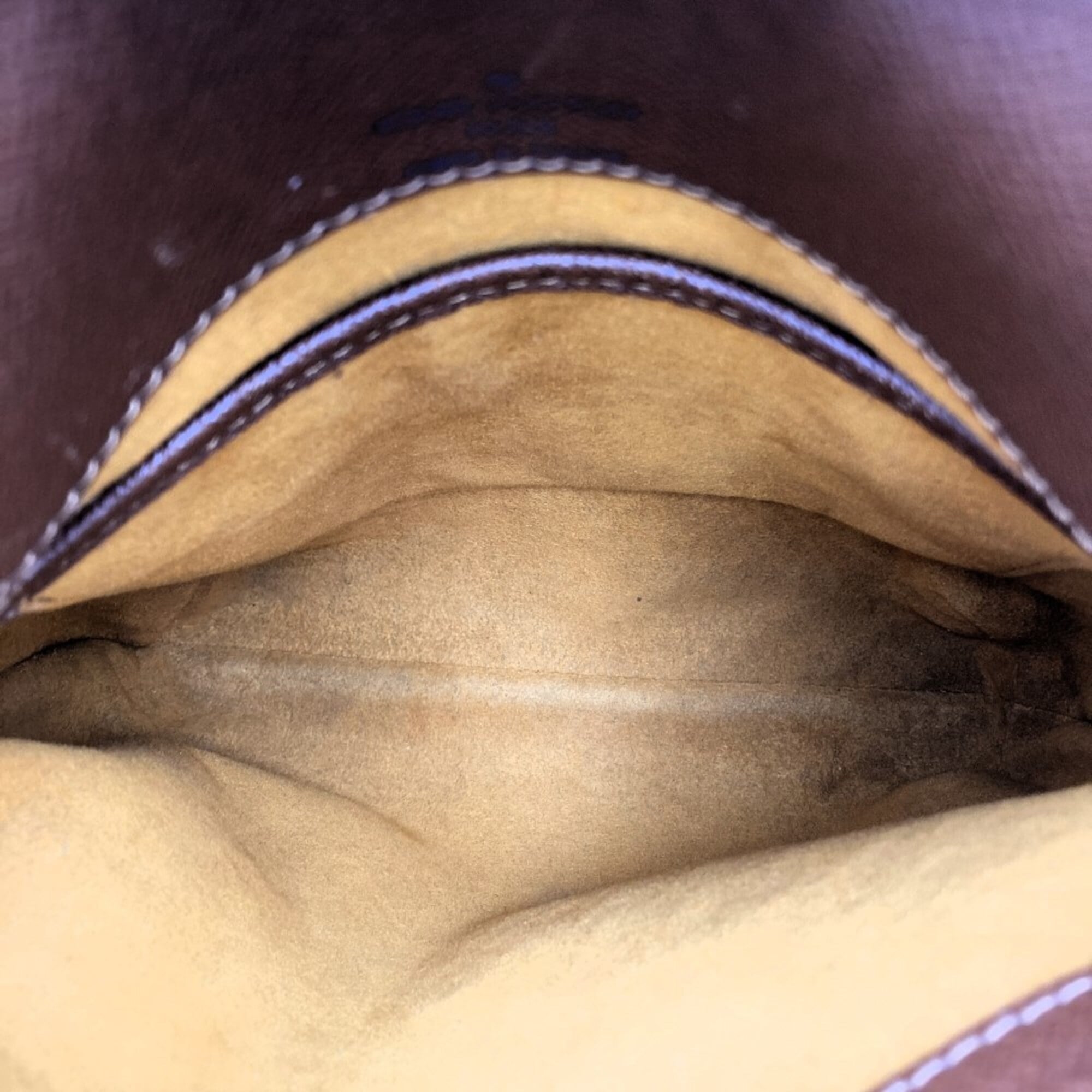 Louis Vuitton Brown Monogram Monogram Shoulder Bag (Pre-Owned)