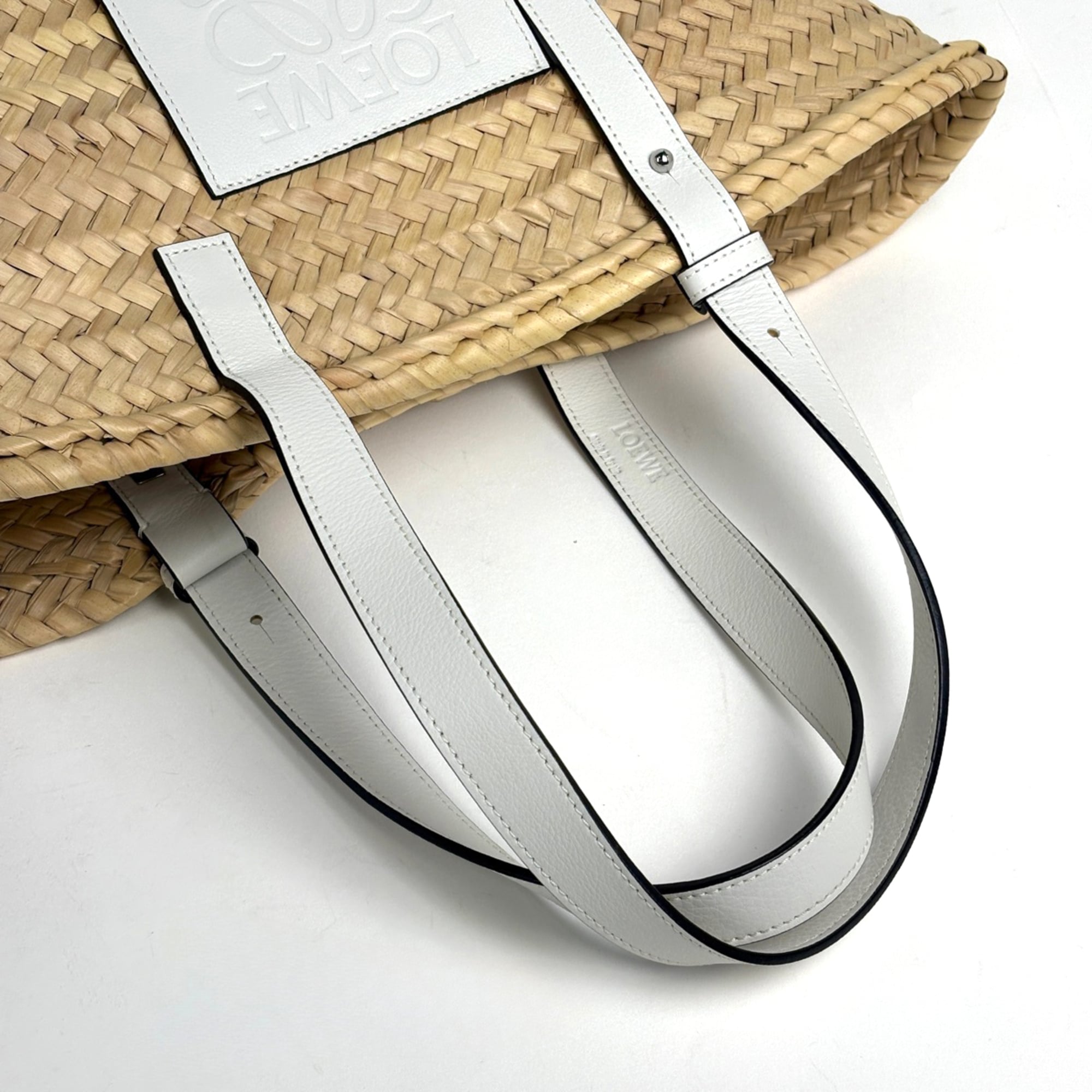 Loewe White Raffia Leather Basket Tote Bag (Pre-Owned)