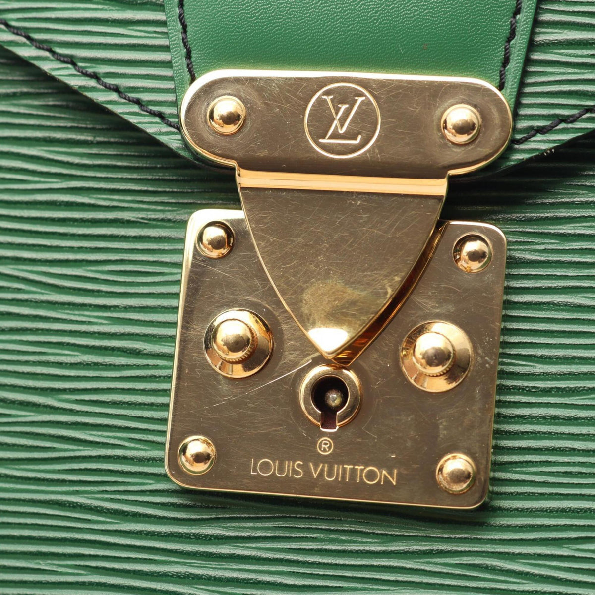 Louis Vuitton Borneo Green Green Epi Leather Clutch Bag (Pre-Owned)