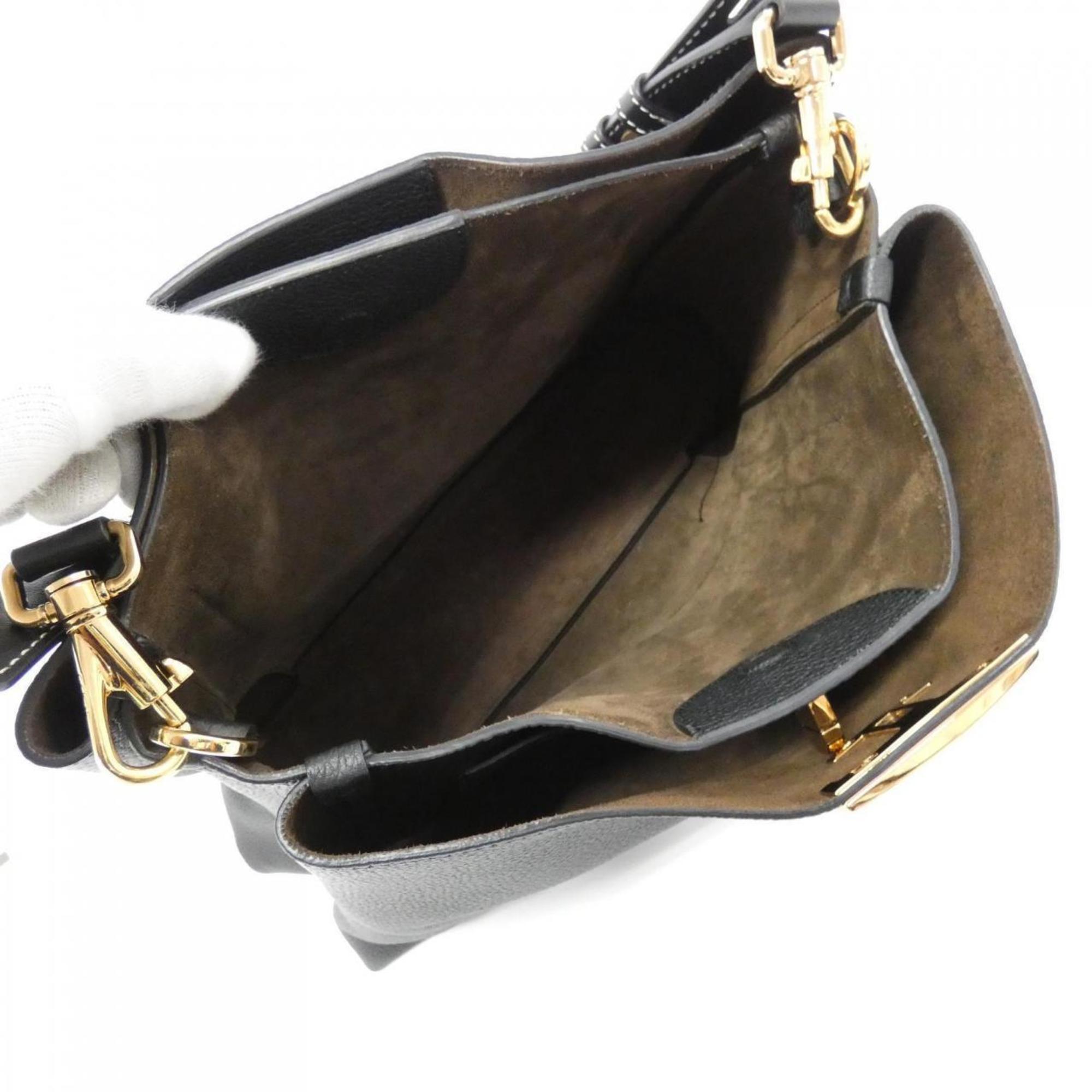 Tod's Black Leather Handbag (Pre-Owned)