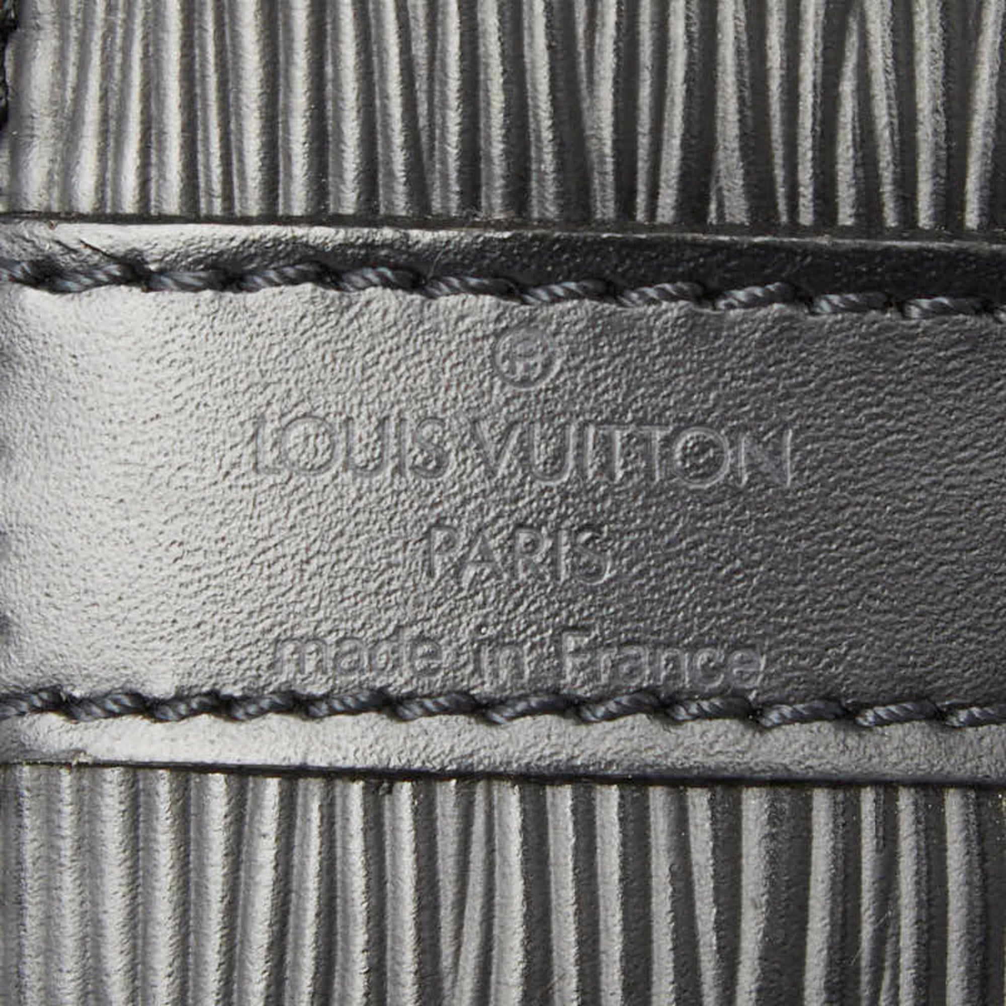 Louis Vuitton Black Noir Leather Shoulder Bag (Pre-Owned)