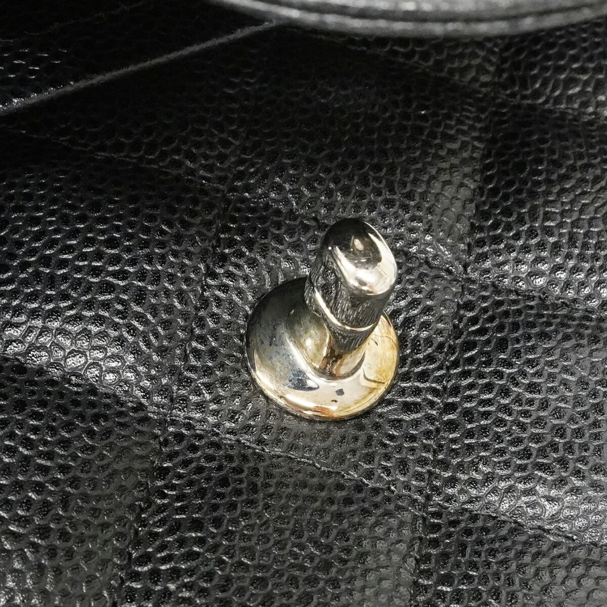 Chanel Black Grained Calfskin Shoulder Bag (Pre-Owned)