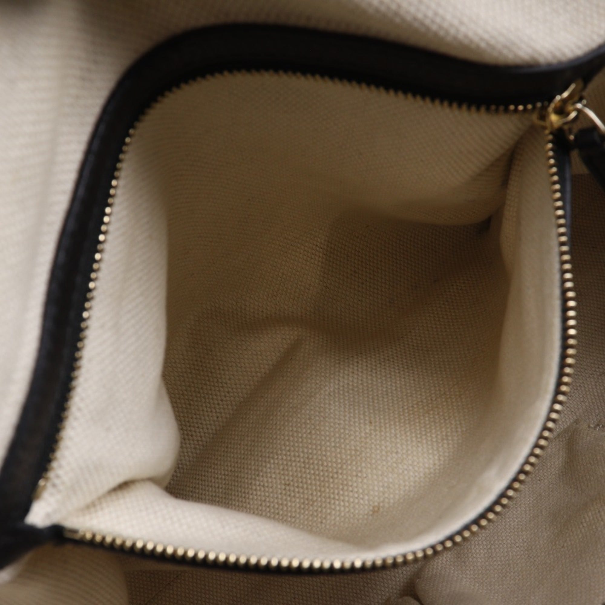 Gucci Soho Leather Handbag (Pre-Owned)