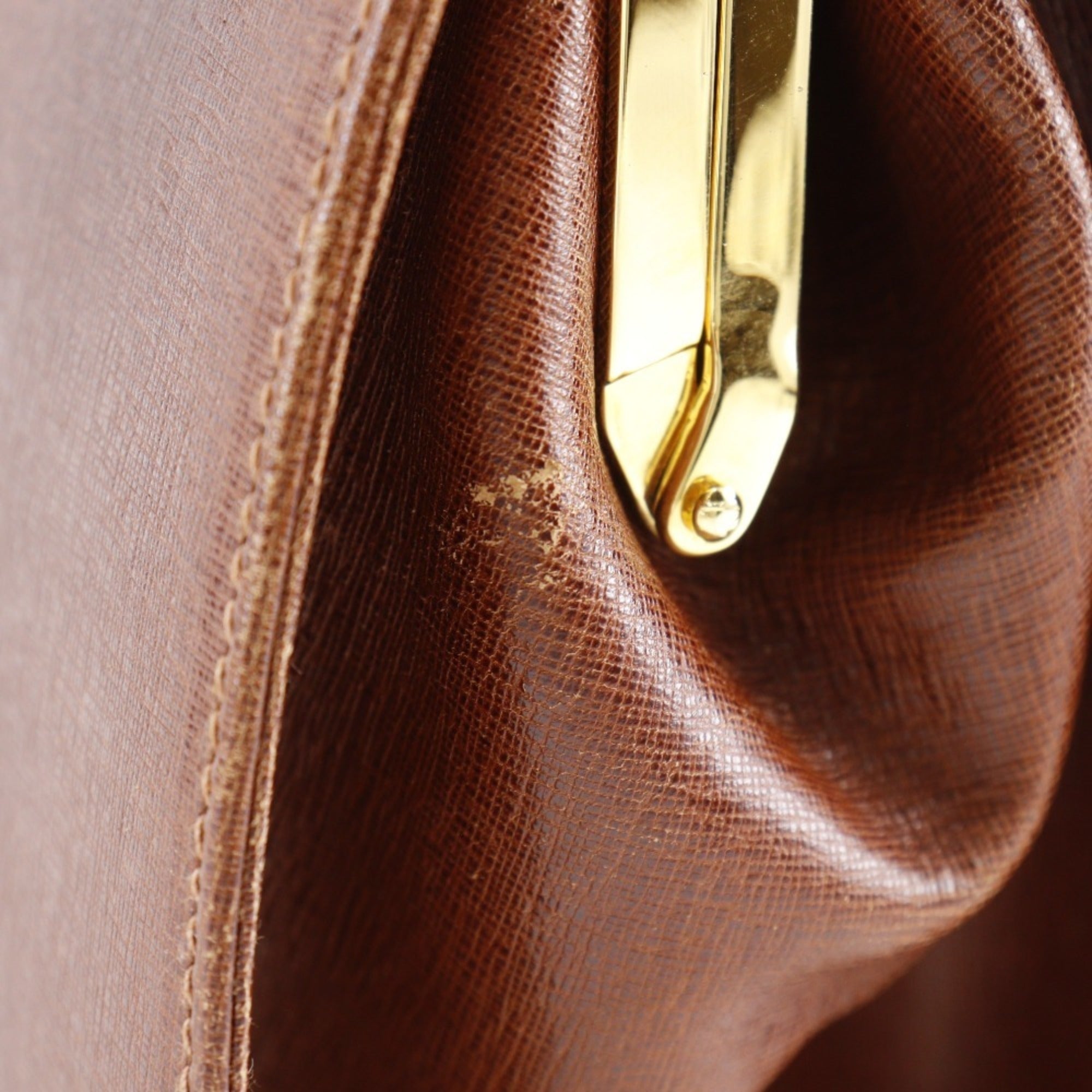 Salvatore Ferragamo Brown Leather Handbag (Pre-Owned)