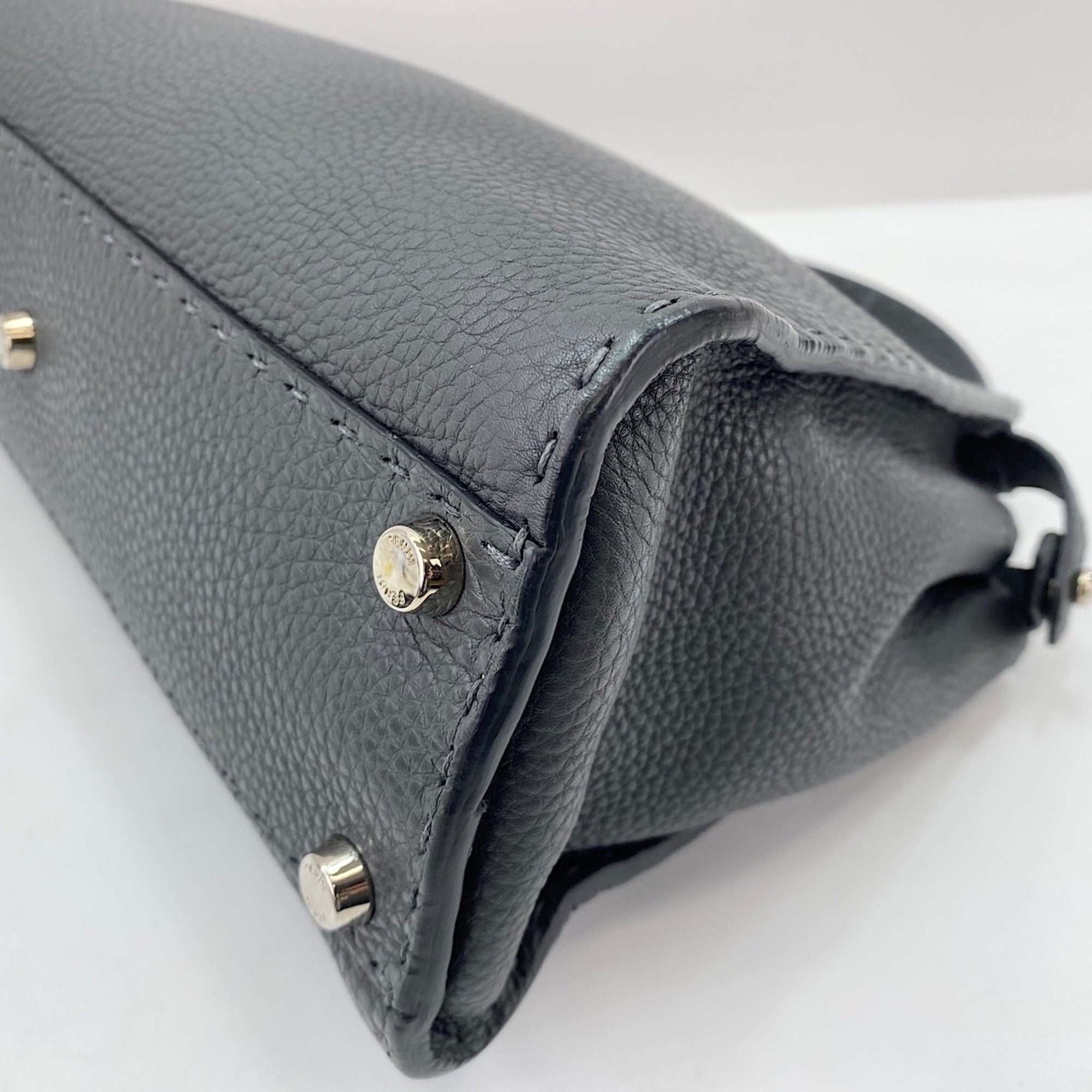 Fendi Peekaboo Gray Handbag Shoulder Bag (Pre-Owned)