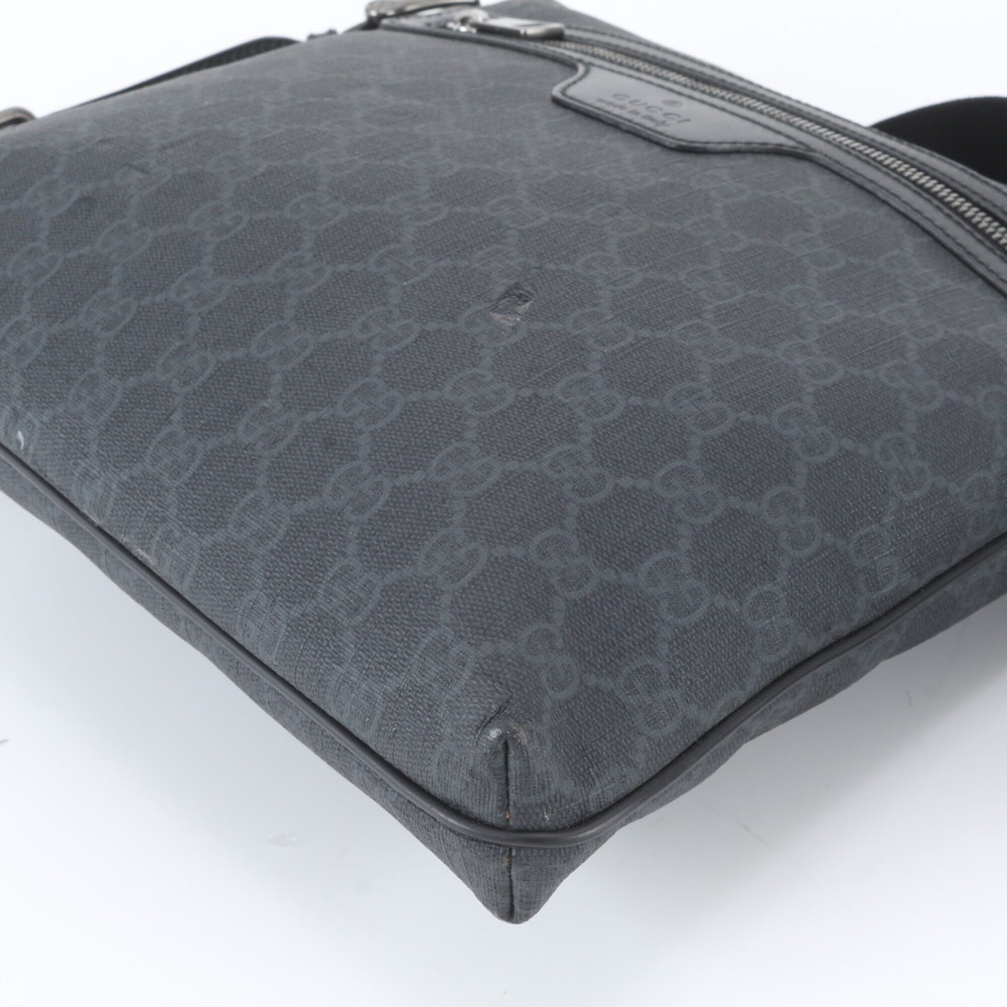 Gucci Black Gray Leather Coated Canvas Messenger Bag Shoulder Bag Tote Bag (Pre-Owned)