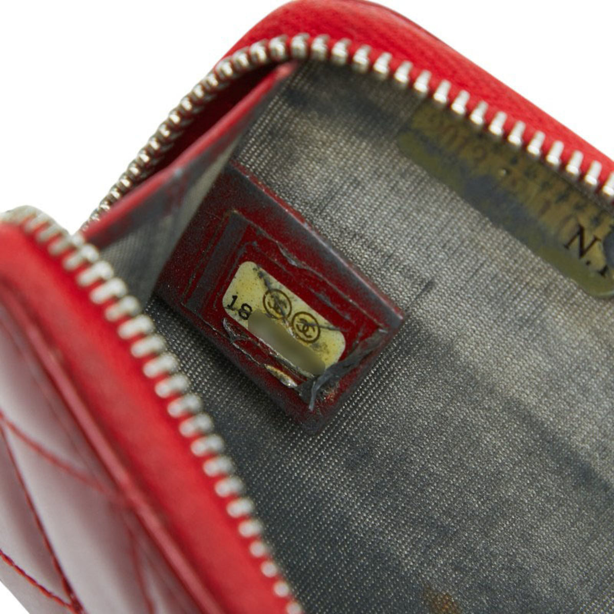 Chanel Red Color Patent Leather Coin Purse/Coin Case (Pre-Owned)