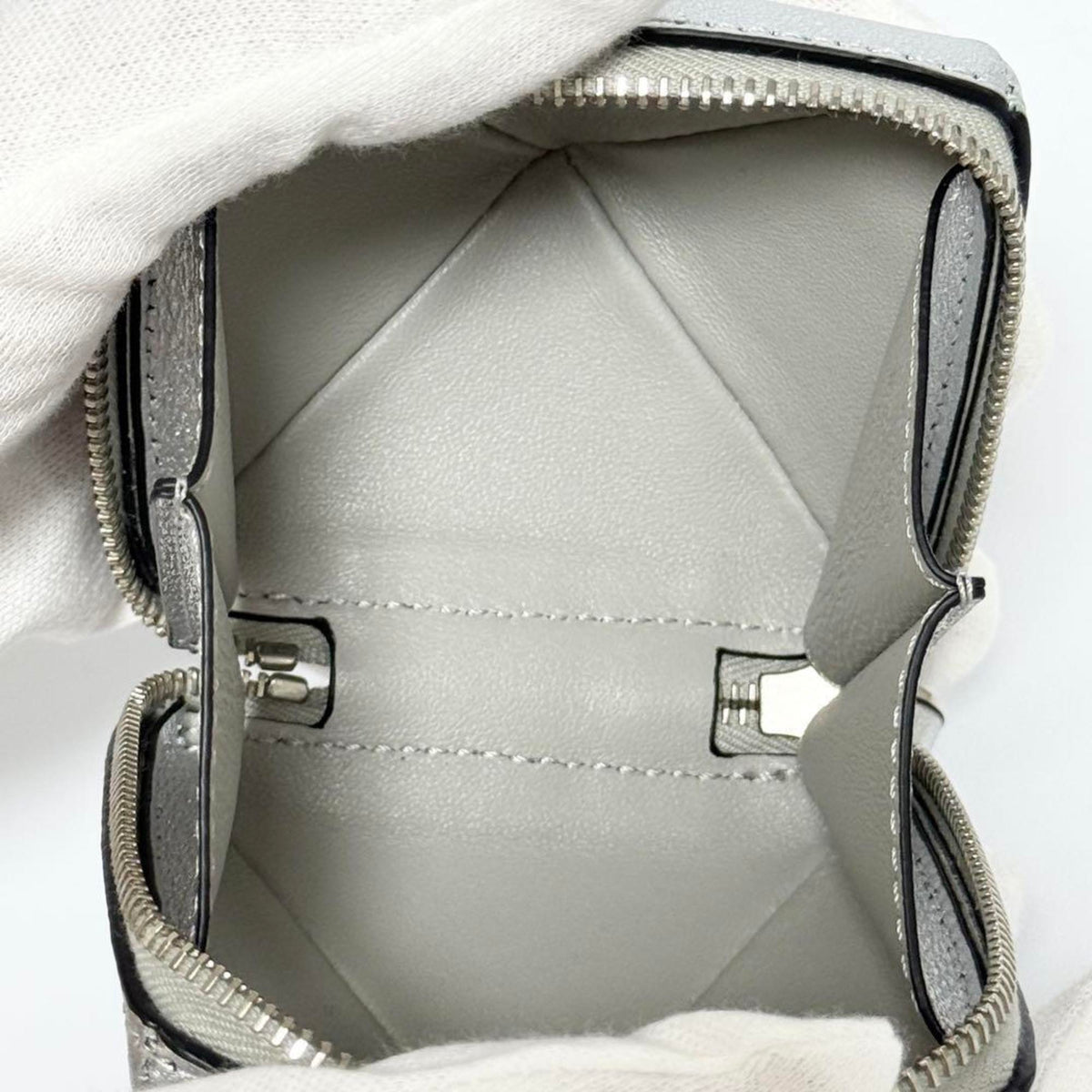 Valentino Leather Metal Pochette Pouch (Pre-Owned)