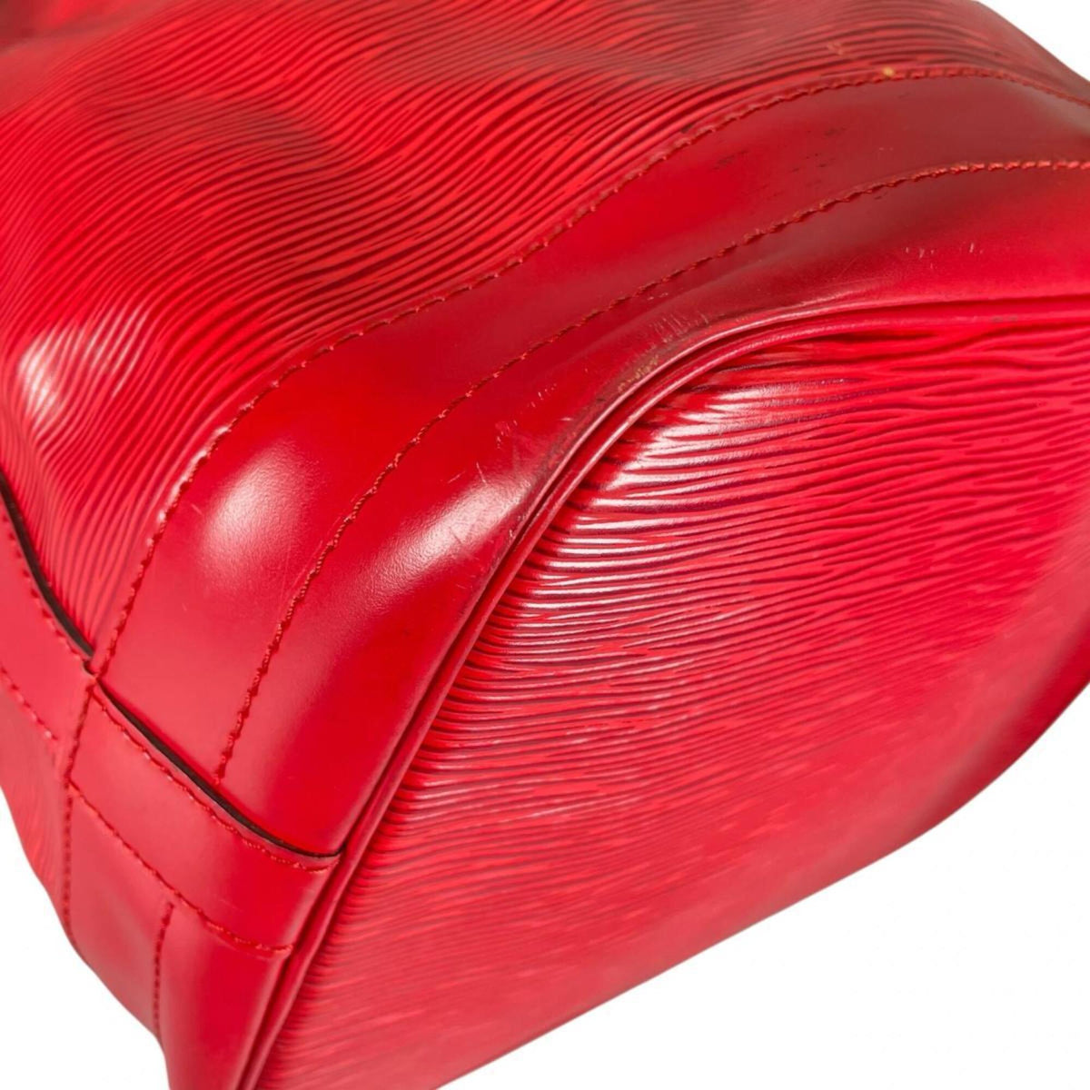 Louis Vuitton Castilian Red Epi Leather Shoulder Bag (Pre-Owned)