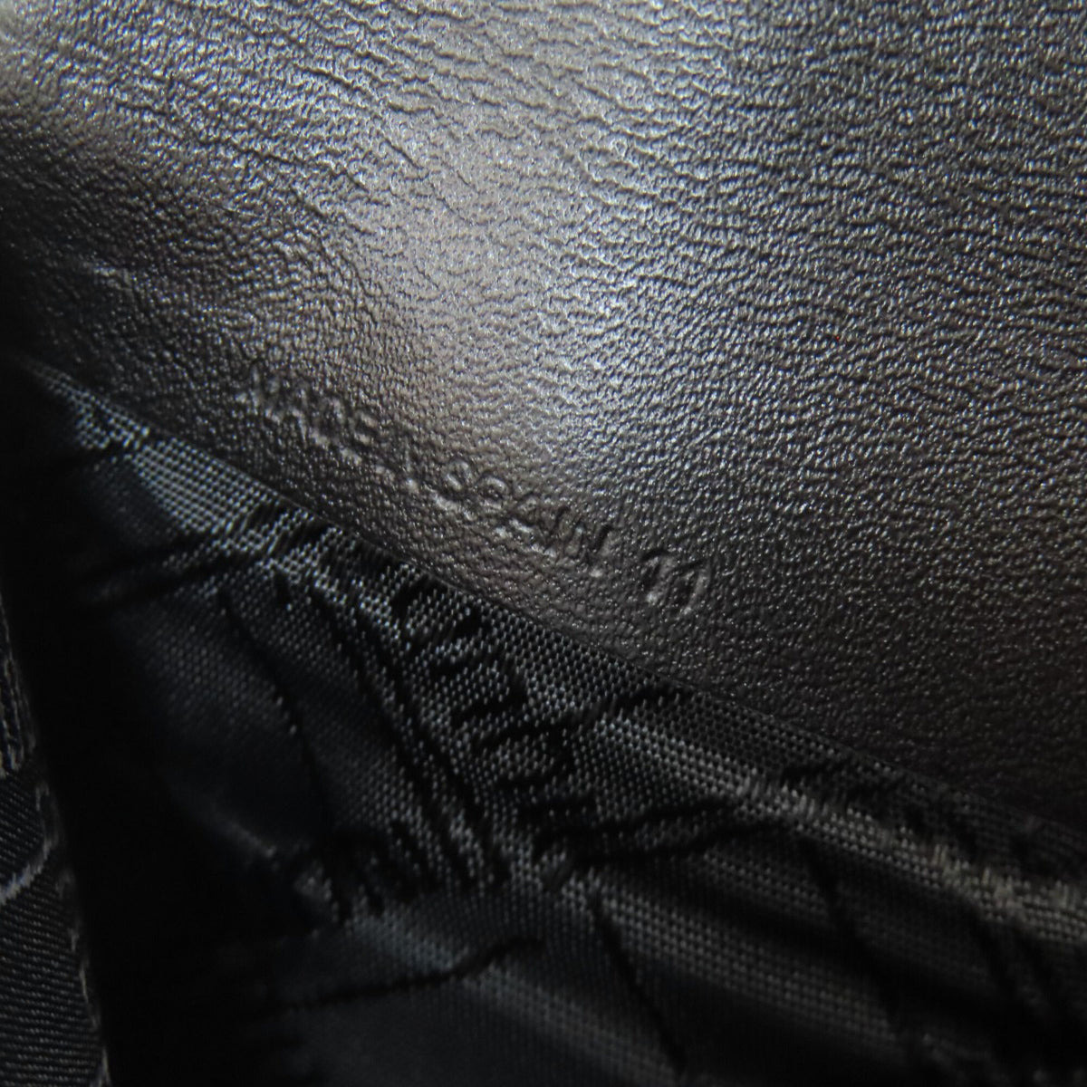 Dunhill Black Leather Long Wallet (Bi-Fold) (Pre-Owned)