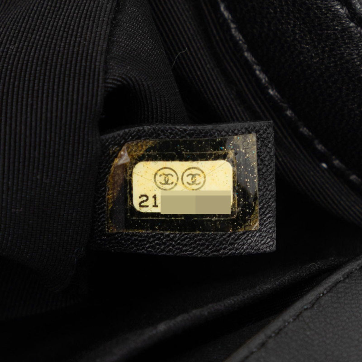 Chanel Matelasse Black Multi-Color Leather Shoulder Bag (Pre-Owned)