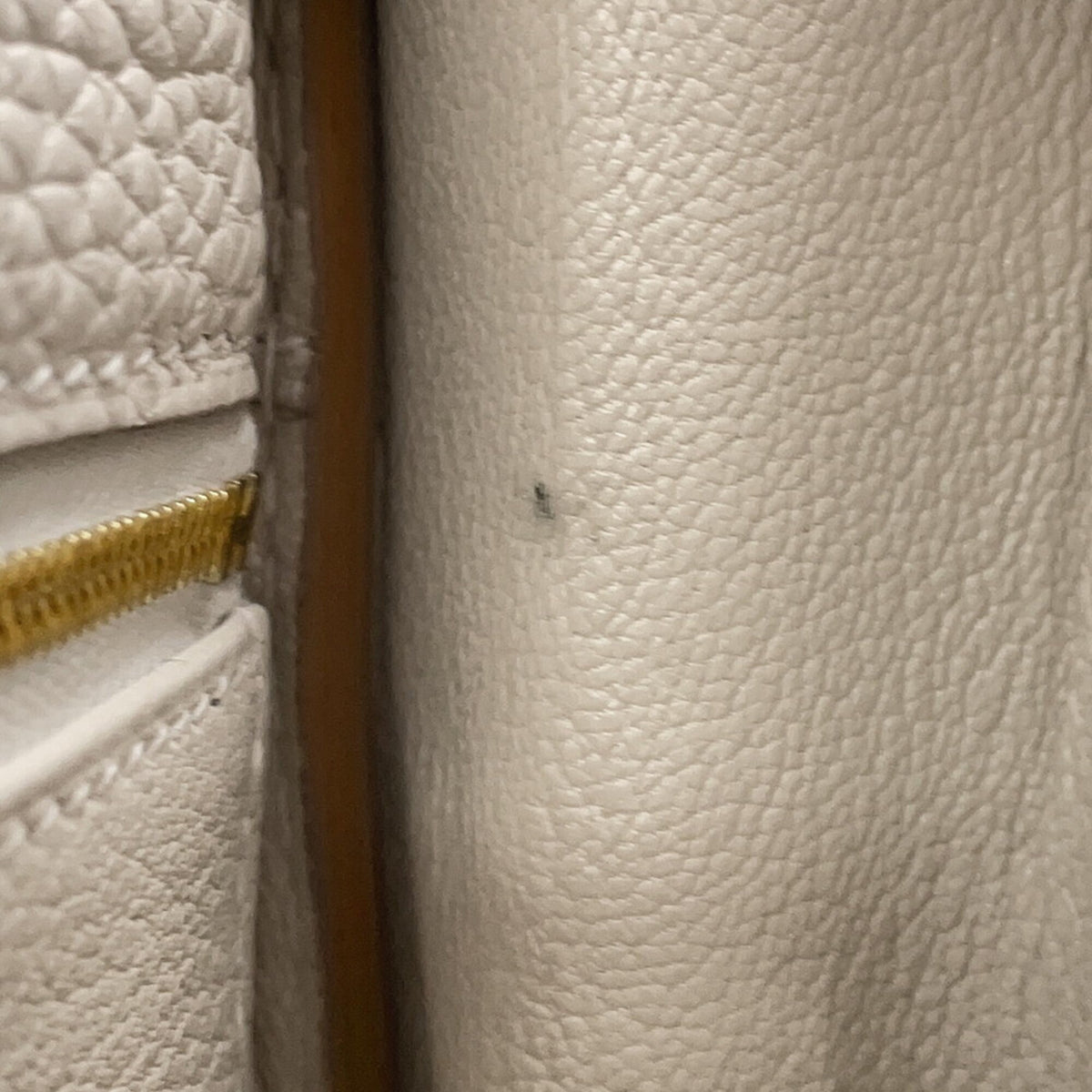 Hermes Kelly Gold Taurillon Clemence Leather Handbag (Pre-Owned)
