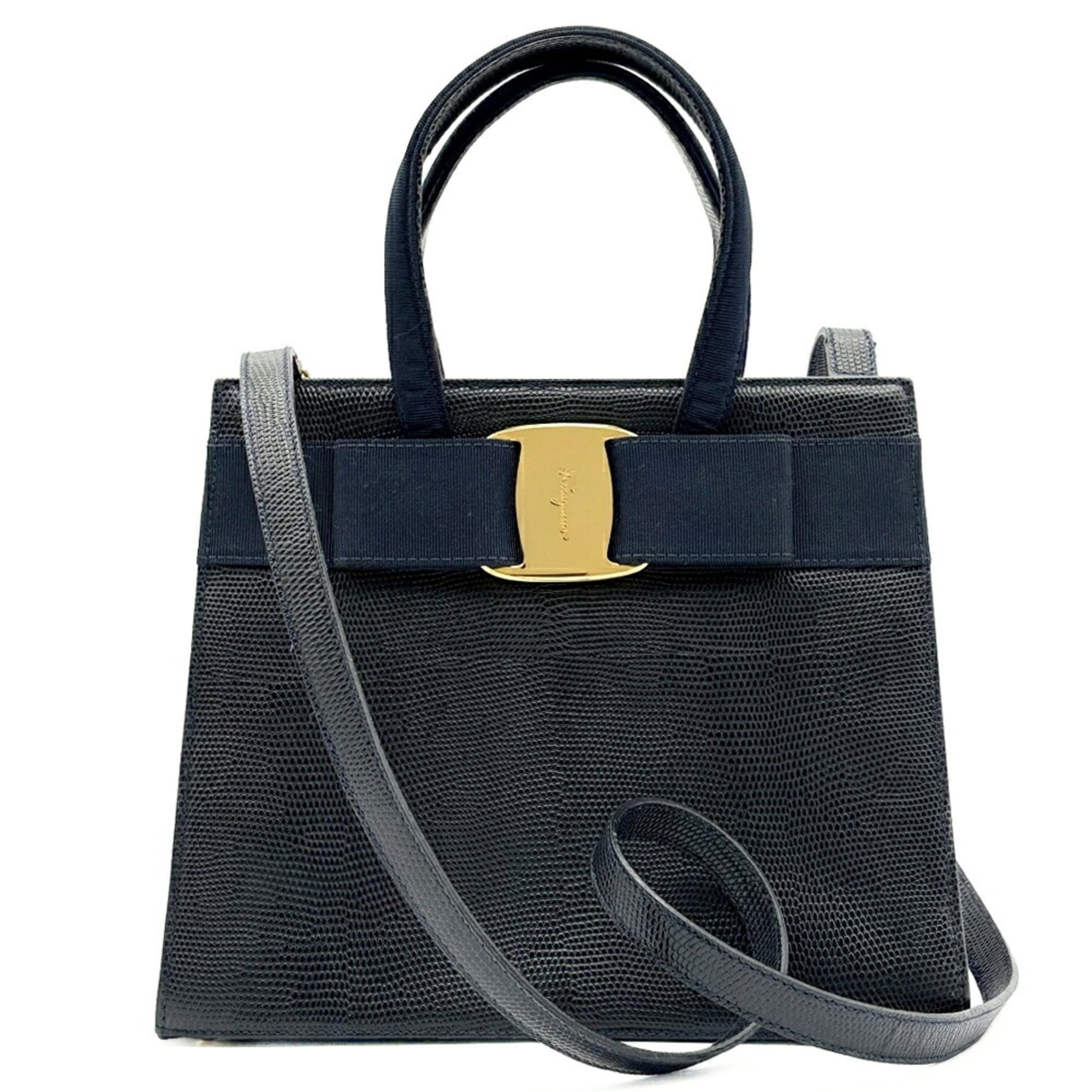 Salvatore Ferragamo Black Leather Handbag (Pre-Owned)