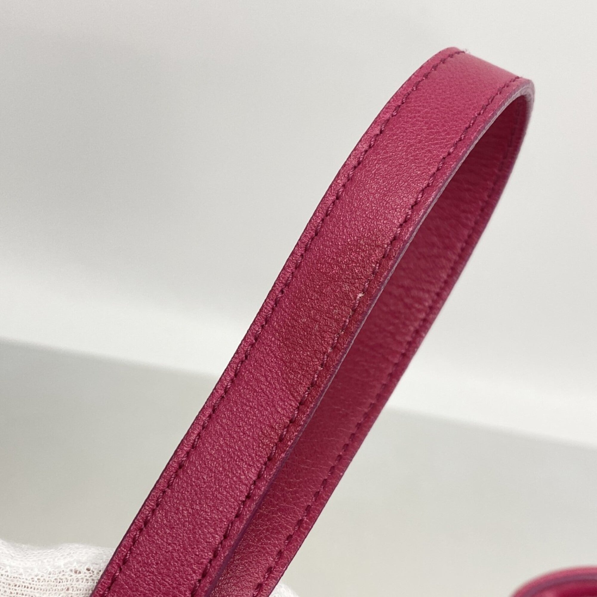 Salvatore Ferragamo Pink Leather Handbag (Pre-Owned)