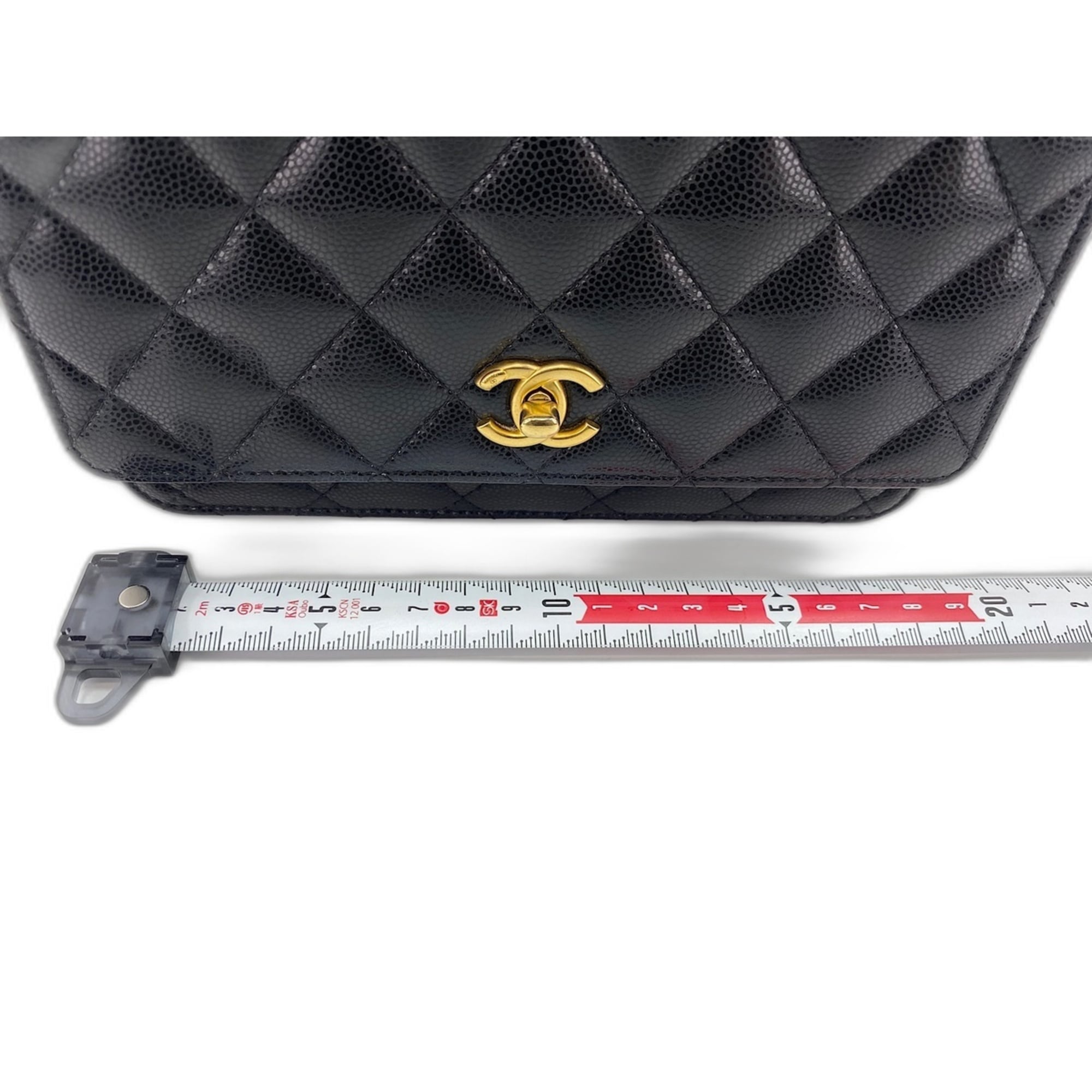 Chanel Black Shoulder Bag (Pre-Owned)