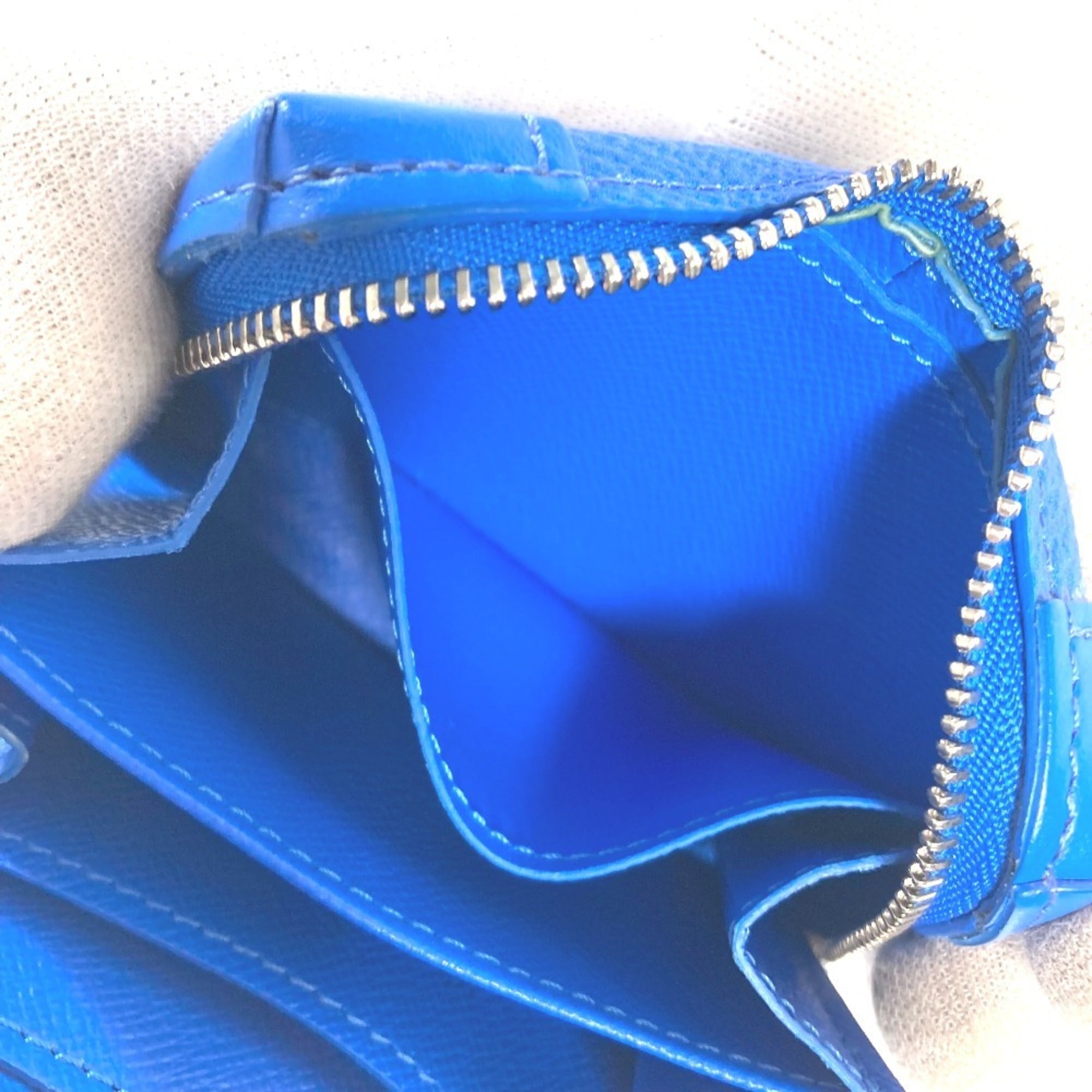 Louis Vuitton Blue White Leather Coin Purse/Coin Case (Pre-Owned)