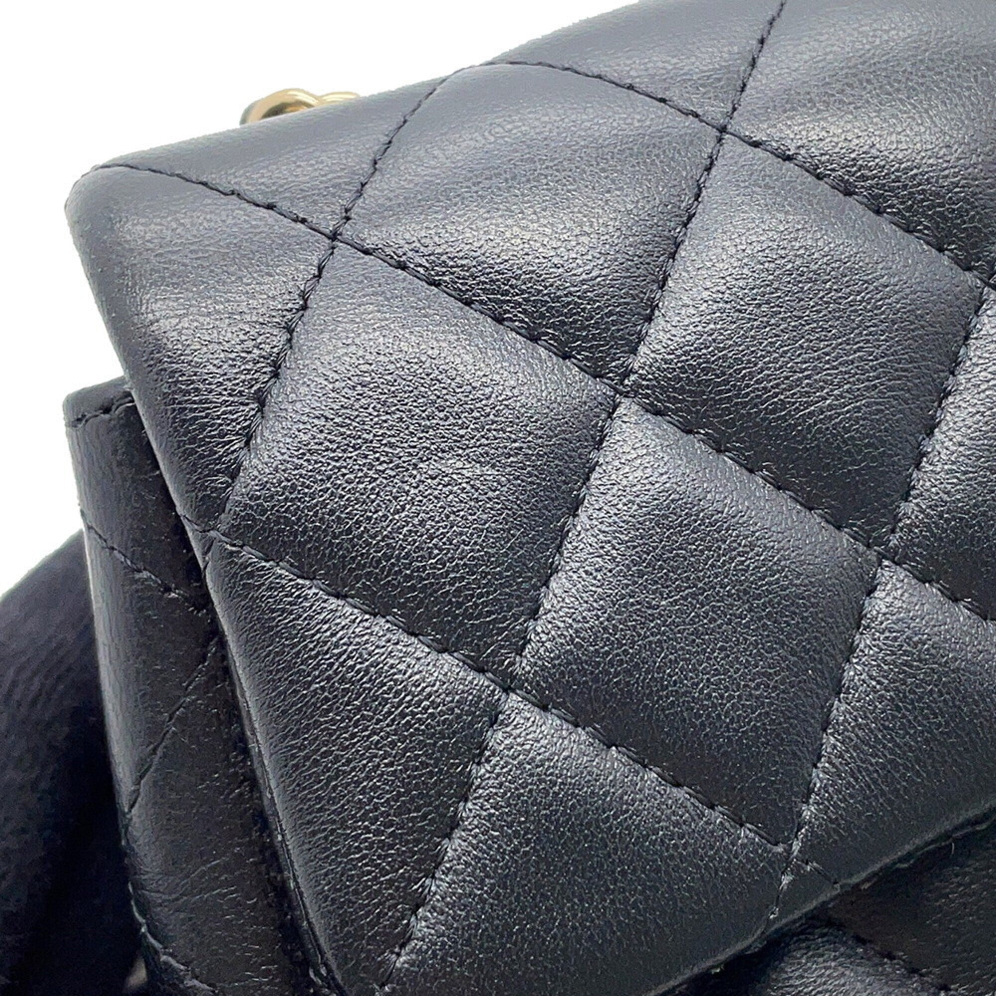 Chanel Matelasse Black Leather Handbag Shoulder Bag (Pre-Owned)