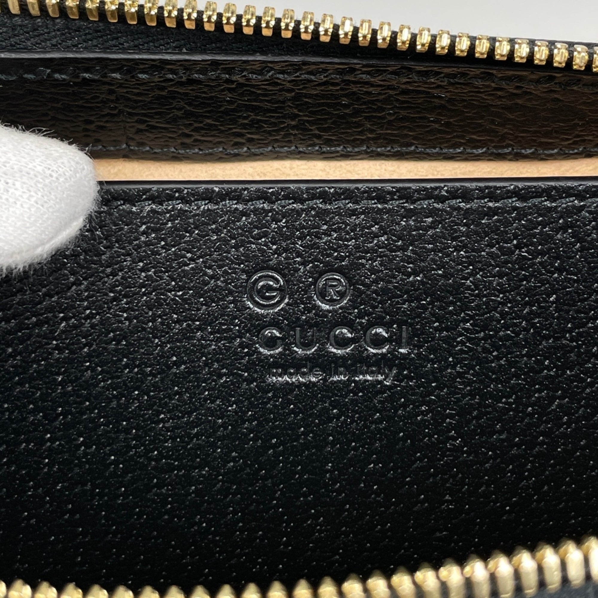 Gucci Sherry Line Black Leather Handbag (Pre-Owned)