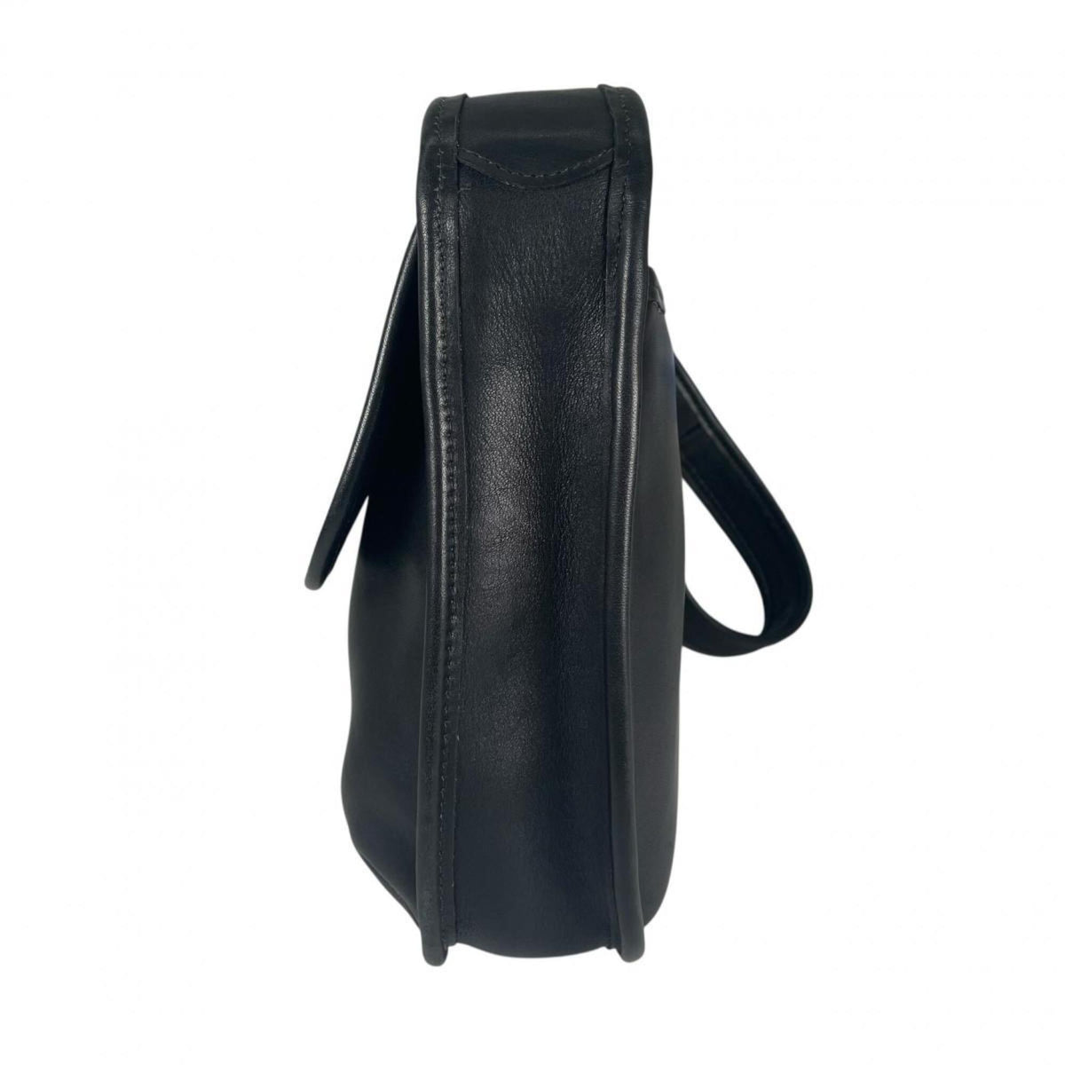 Coach Black Leather Shoulder Bag (Pre-Owned)