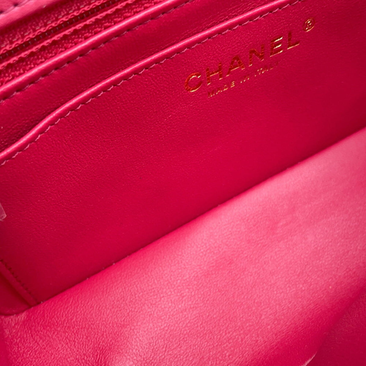 Chanel Pink Handbag Shoulder Bag (Pre-Owned)
