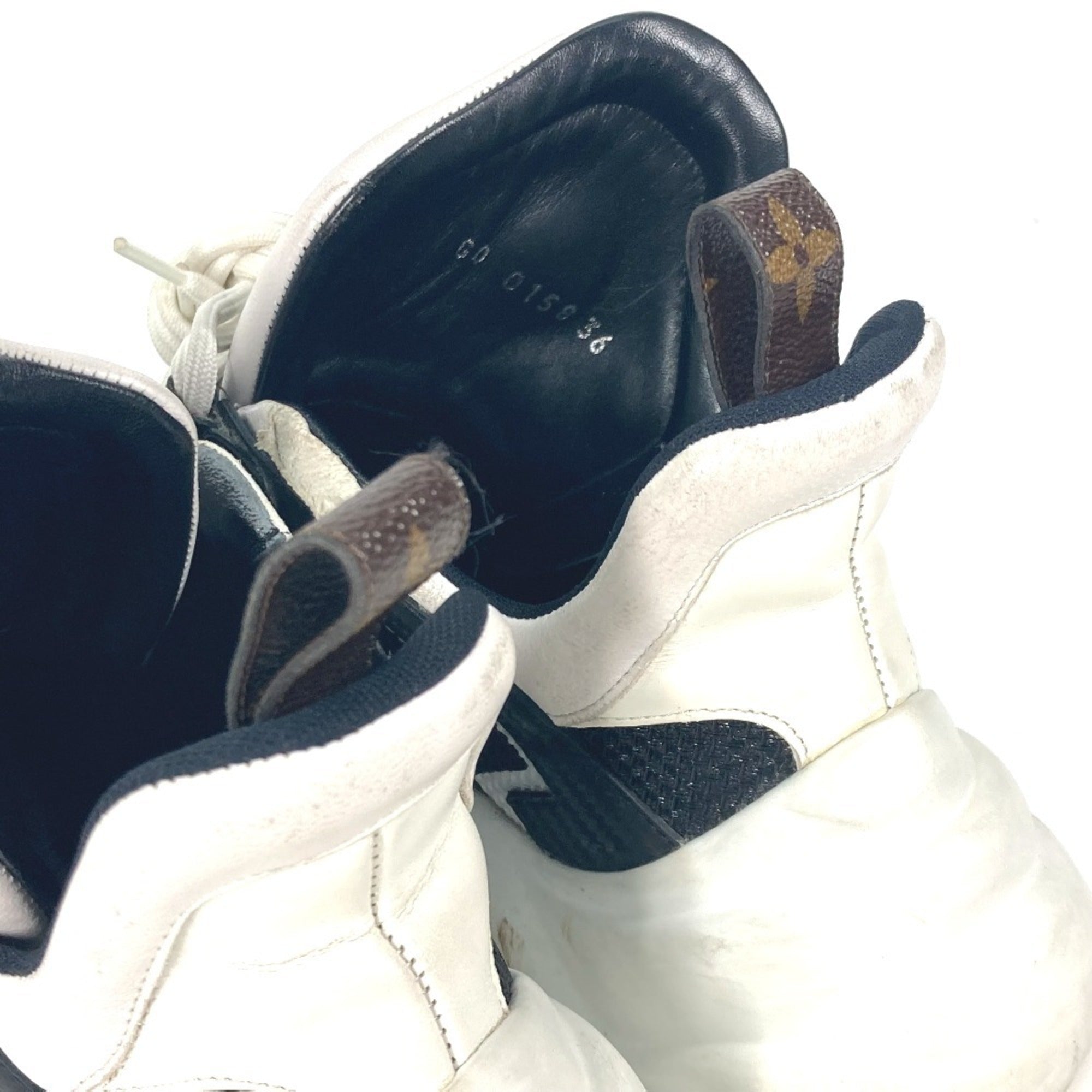 Louis Vuitton Black White Sneakers (Pre-Owned)