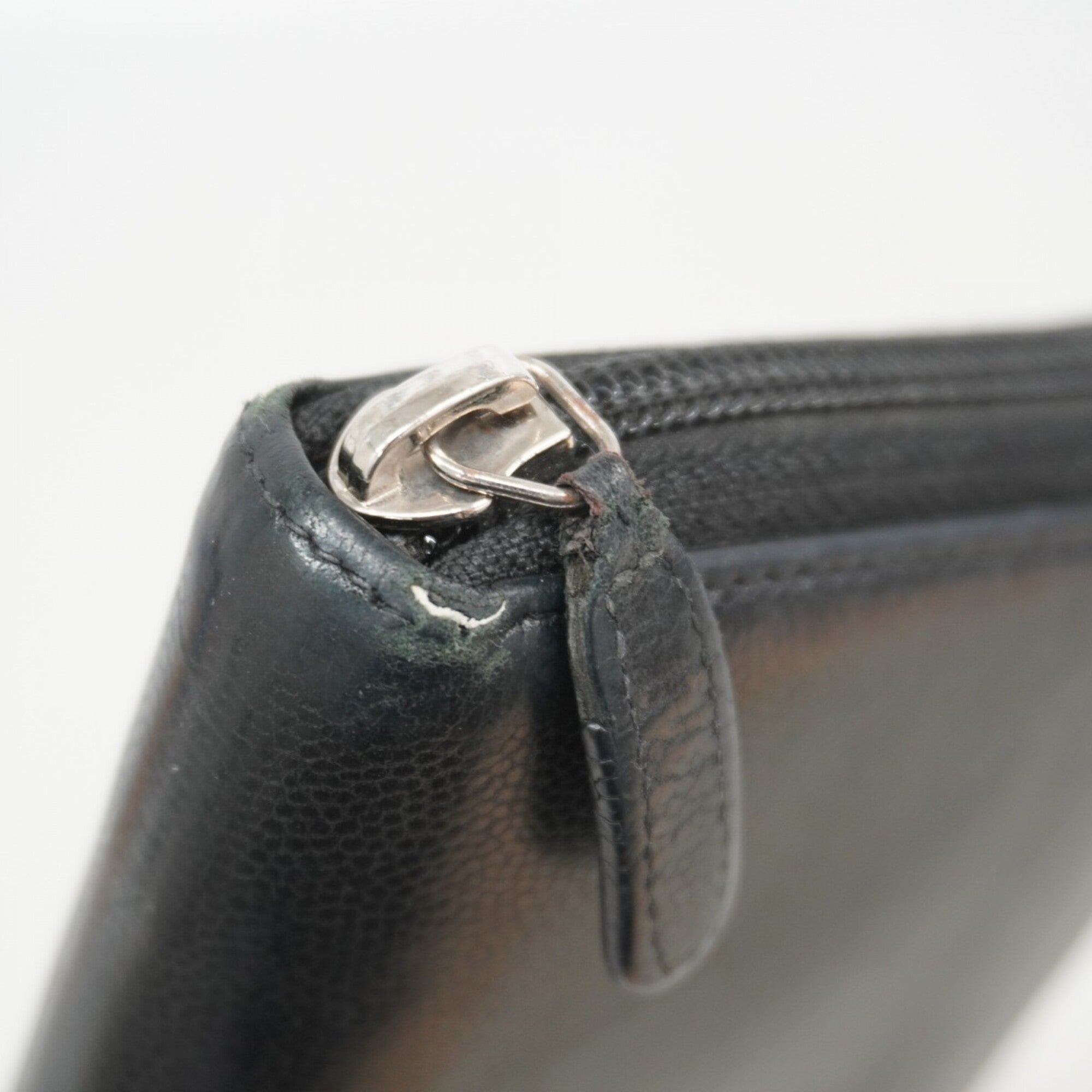 Chanel Black Leather Long Wallet (Bi-Fold) (Pre-Owned)