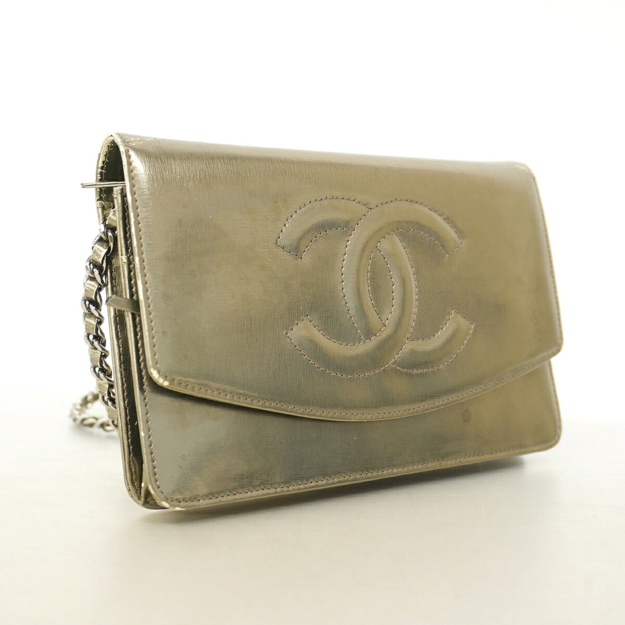 Chanel Metallic Gold Patent Leather Chain/Shoulder Wallet (Pre-Owned)