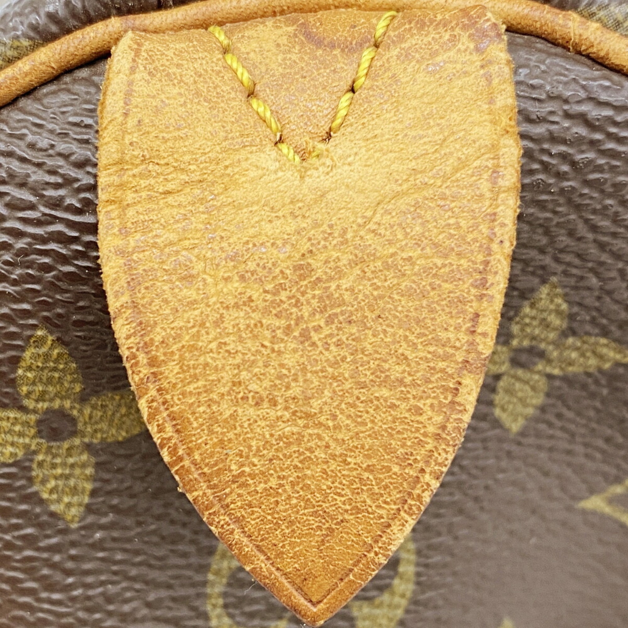 Louis Vuitton Brown Handbag (Pre-Owned)