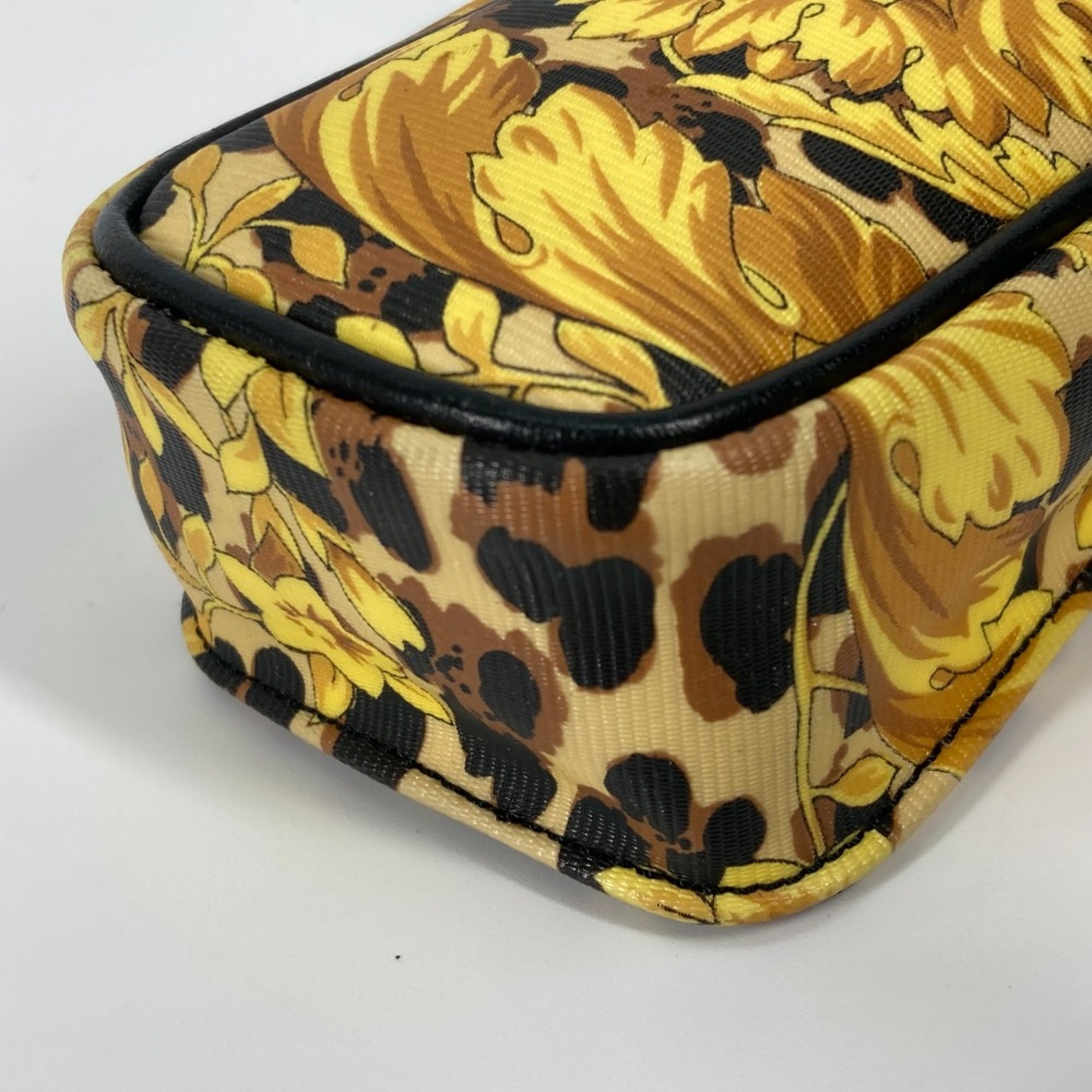 Versace Yellow Other Shoulder Bag (Pre-Owned)