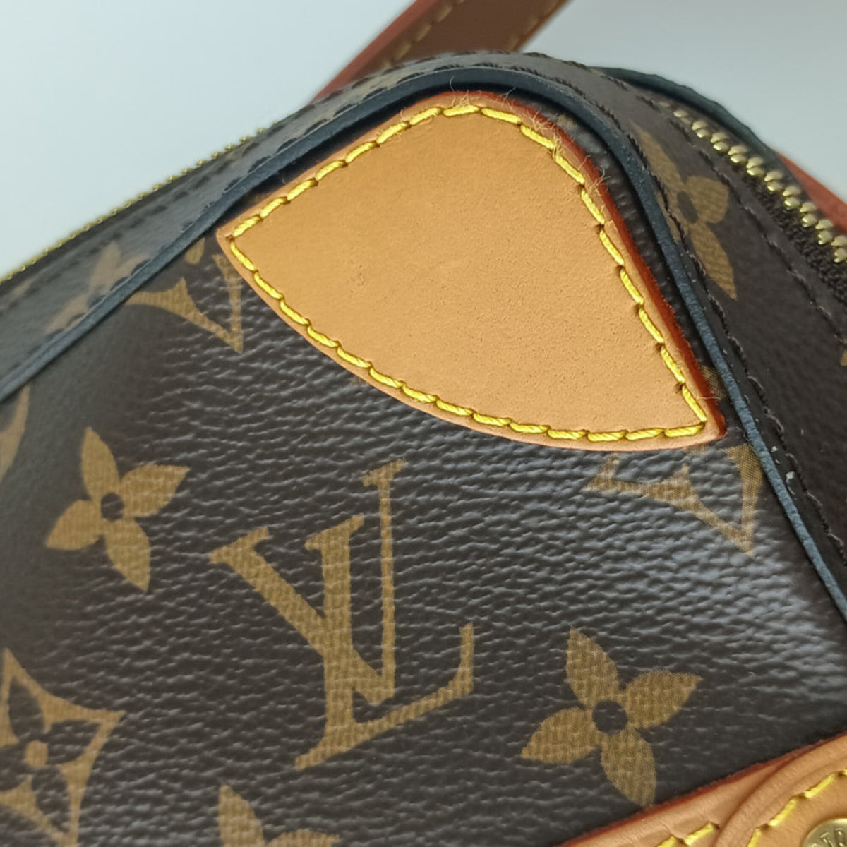 Louis Vuitton Monogram Brown Monogram Messenger Bag Shoulder Bag (Pre-Owned)