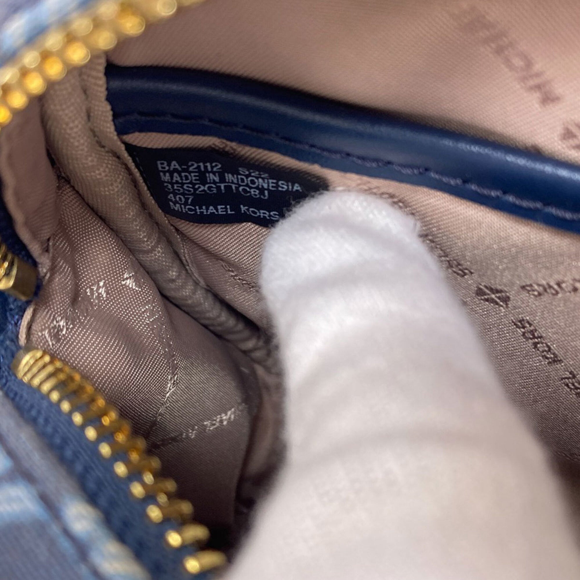 Michael Kors Blue Canvas Pouch Shoulder Bag (Pre-Owned)