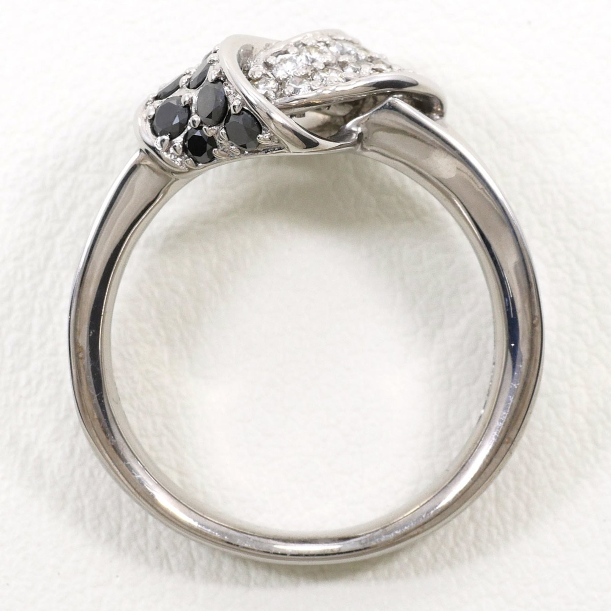 Unbranded Black White Gold White Gold (18K) Band Ring (Pre-Owned)