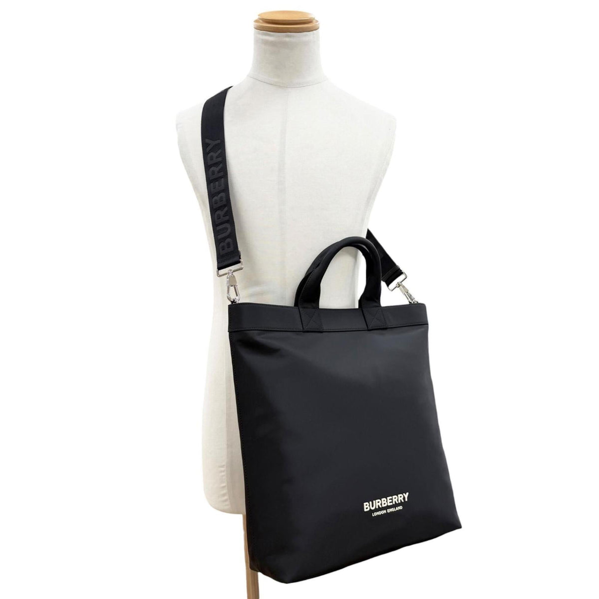 Burberry Black Nylon Tote Bag (Pre-Owned)
