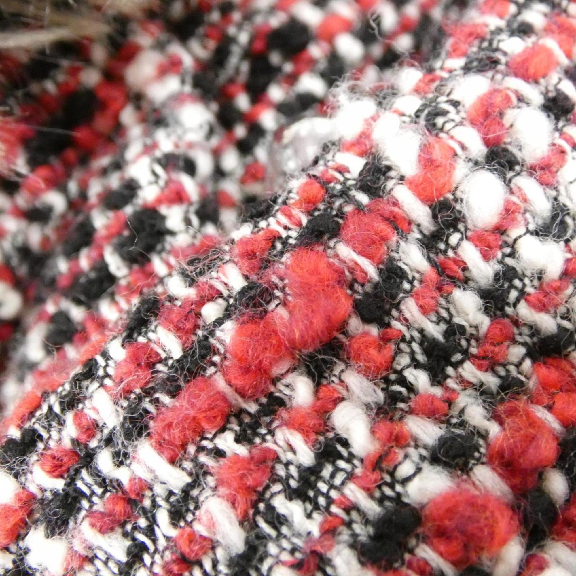 Chanel Red Color White Tweed Fur Shoulder Bag (Pre-Owned)