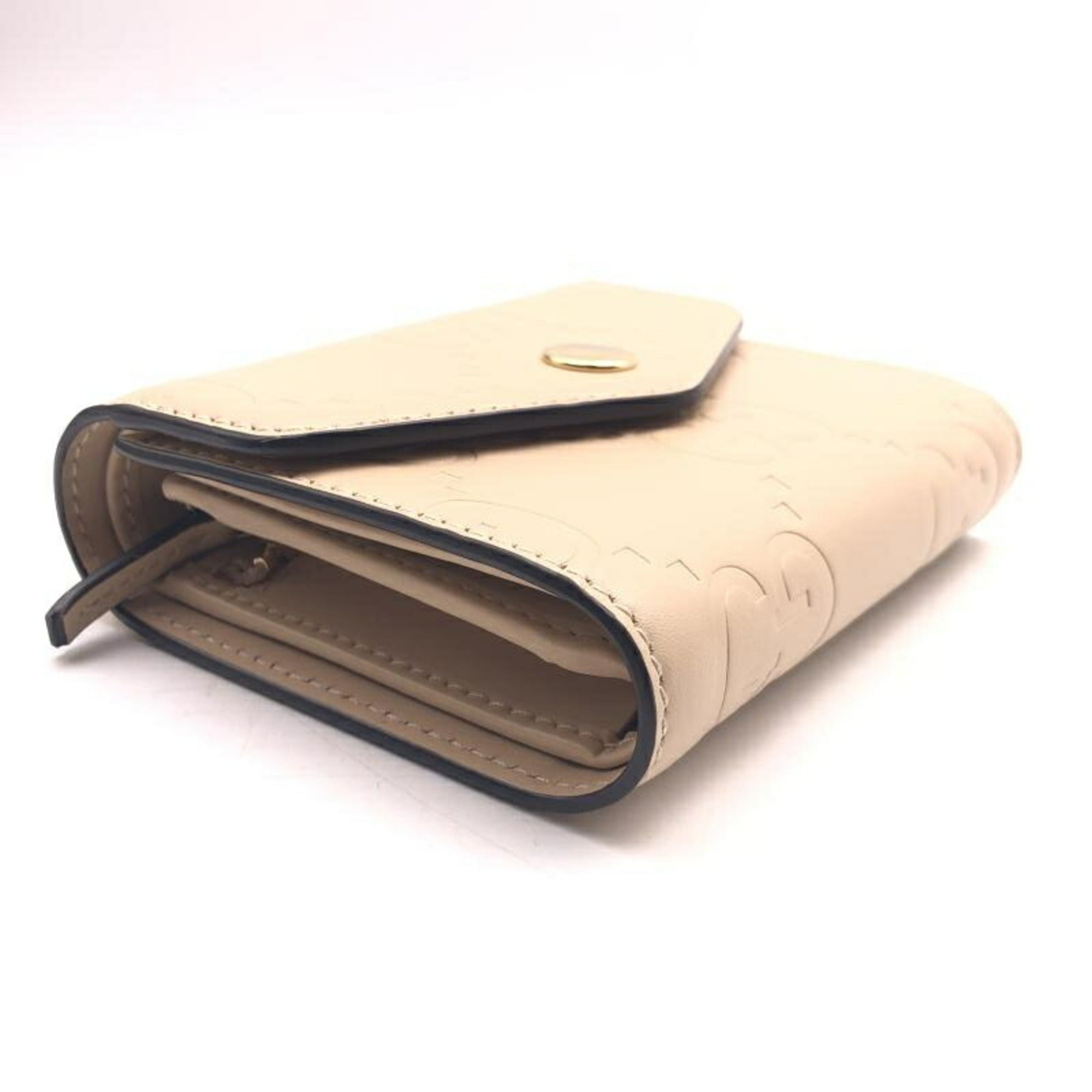 Gucci Beige Wallet (Tri-Fold) (Pre-Owned)
