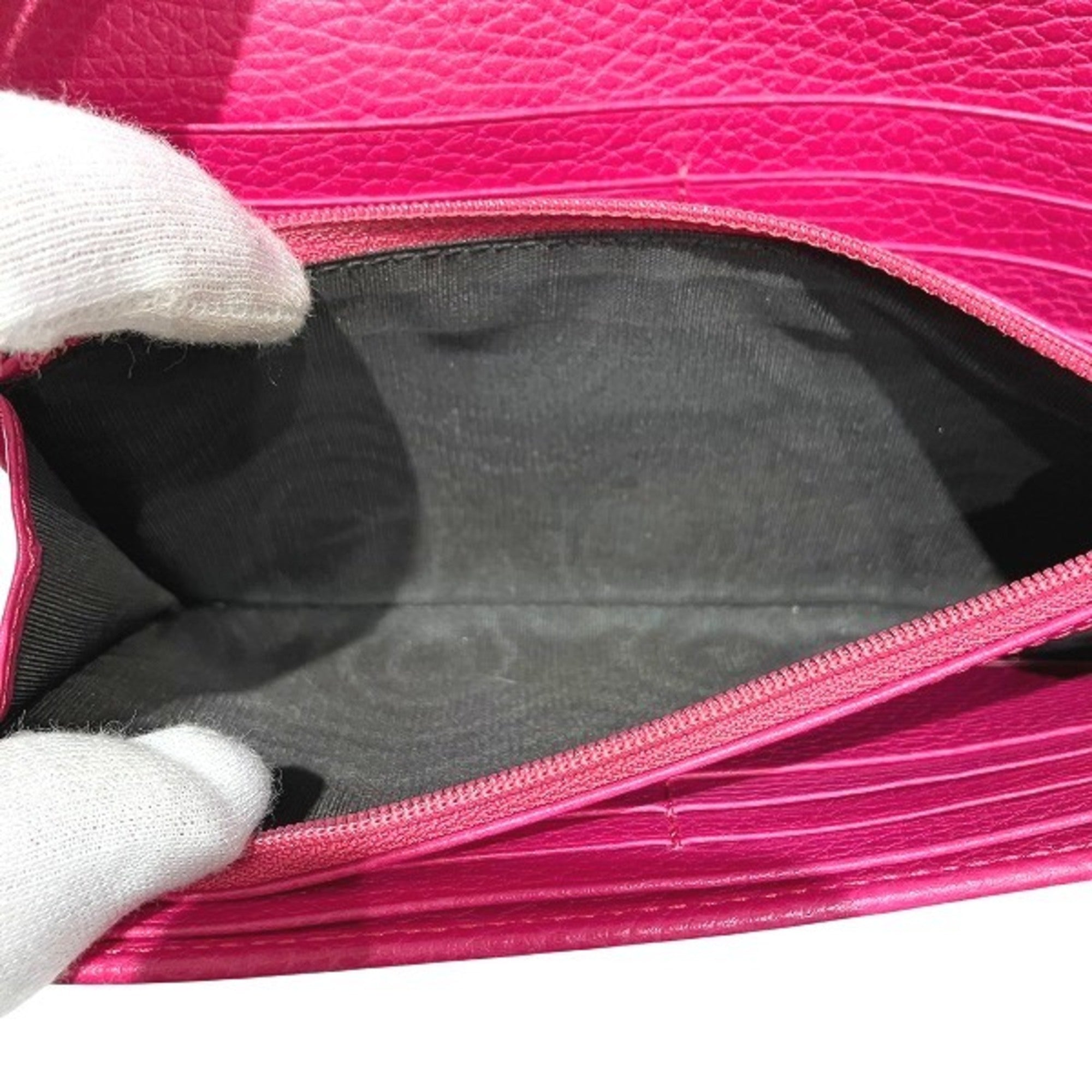Gucci Pink Leather Long Wallet (Bi-Fold) (Pre-Owned)