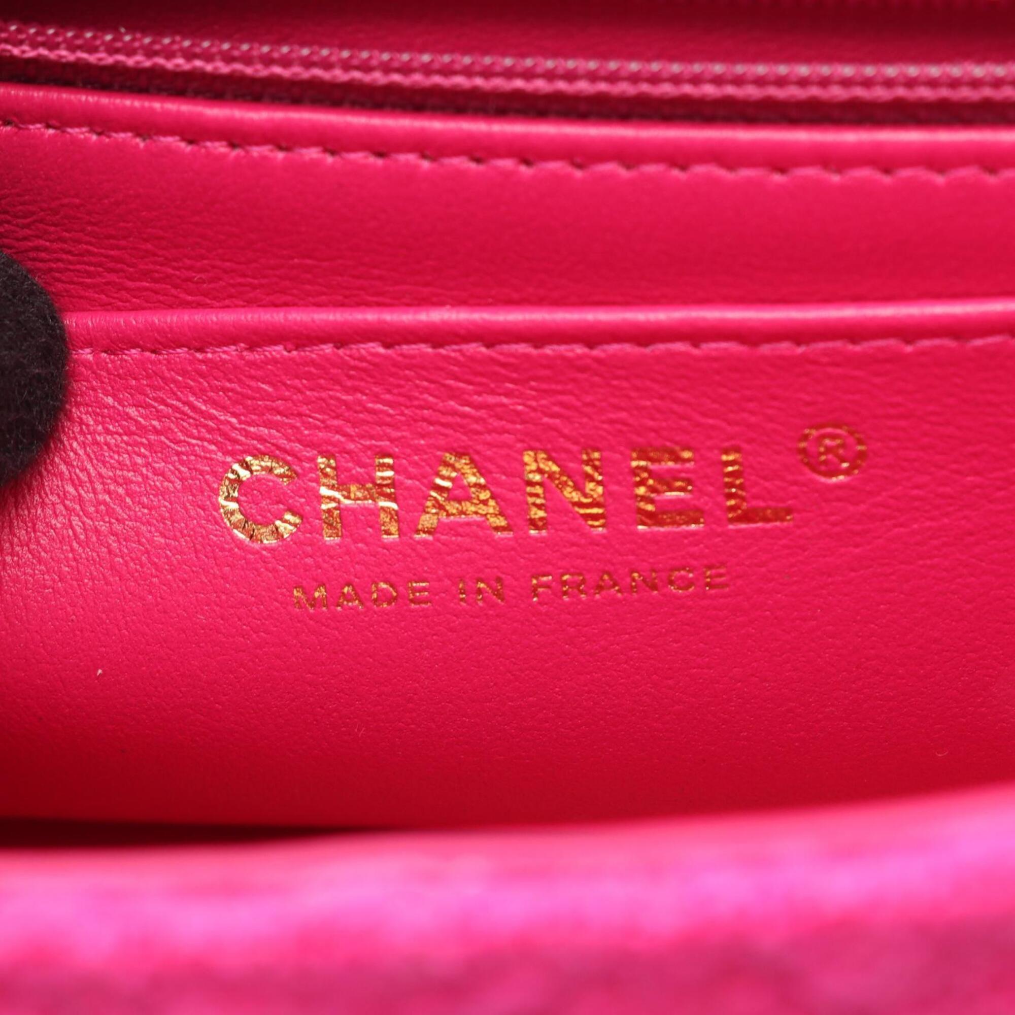 Chanel Pink Fabric Leather Handbag Shoulder Bag (Pre-Owned)