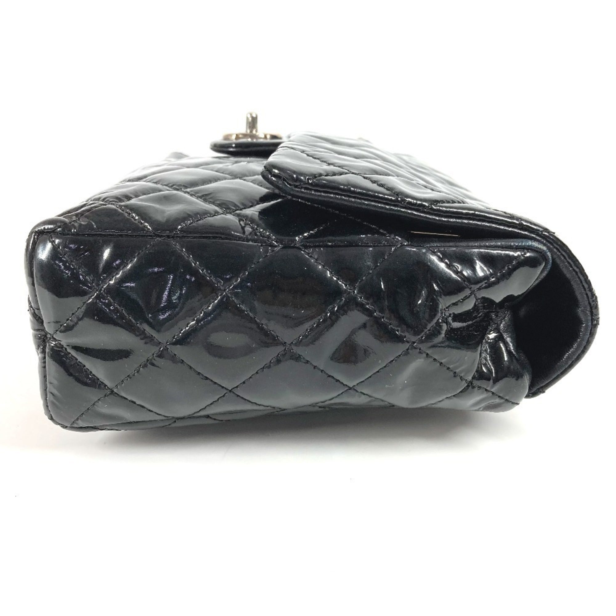 Chanel Matelasse Black Shoulder Bag (Pre-Owned)